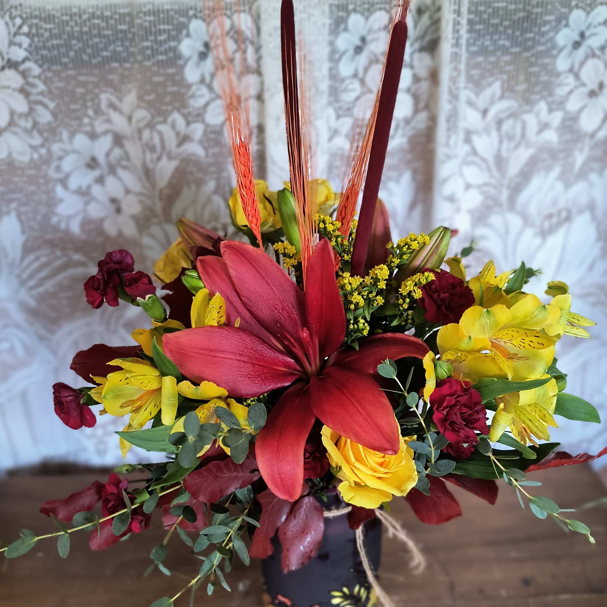 This arrangement is on fire!  The bold reds and bright yellows
