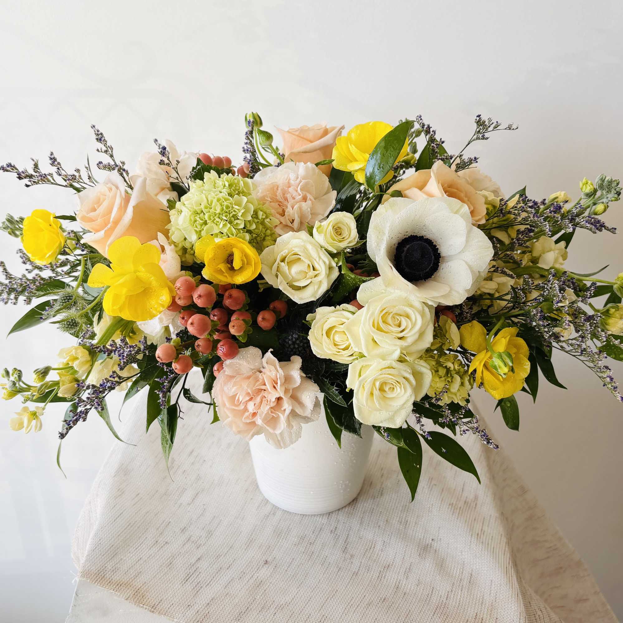 Mixed florist choice of flowers in a pot to make someone&#039;s day