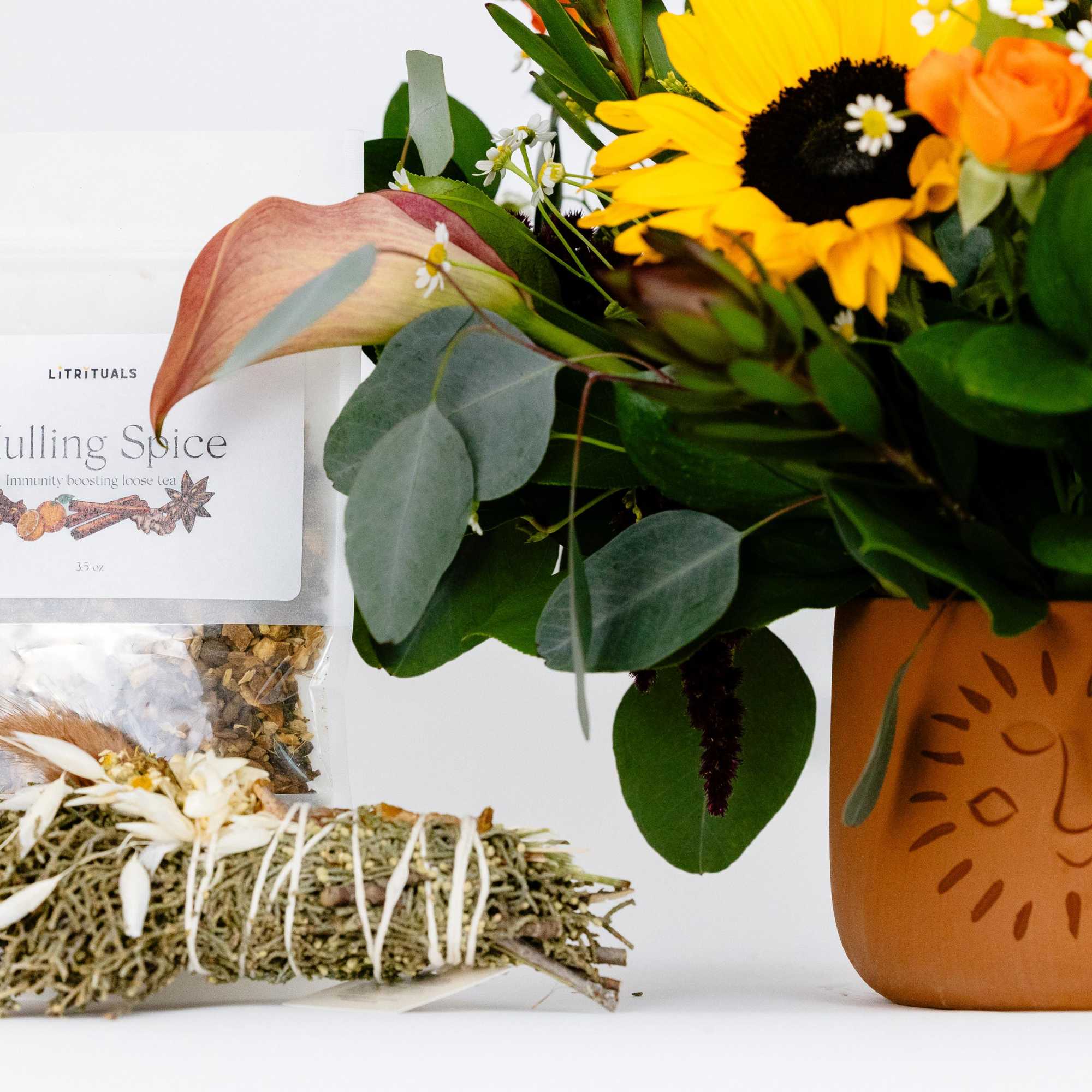 Not only does this gift set come with the perfect fall themed