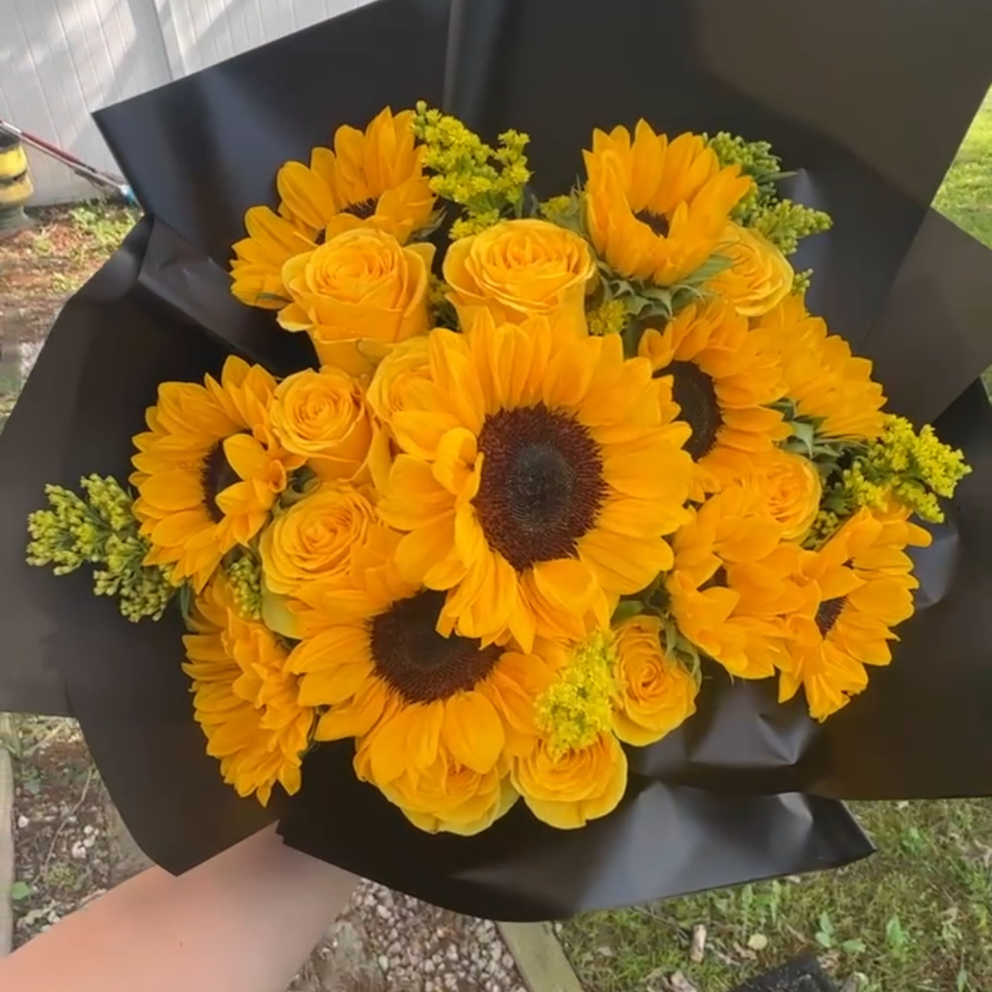 Ramo de flores amarillas mixto para Suffolk County New York