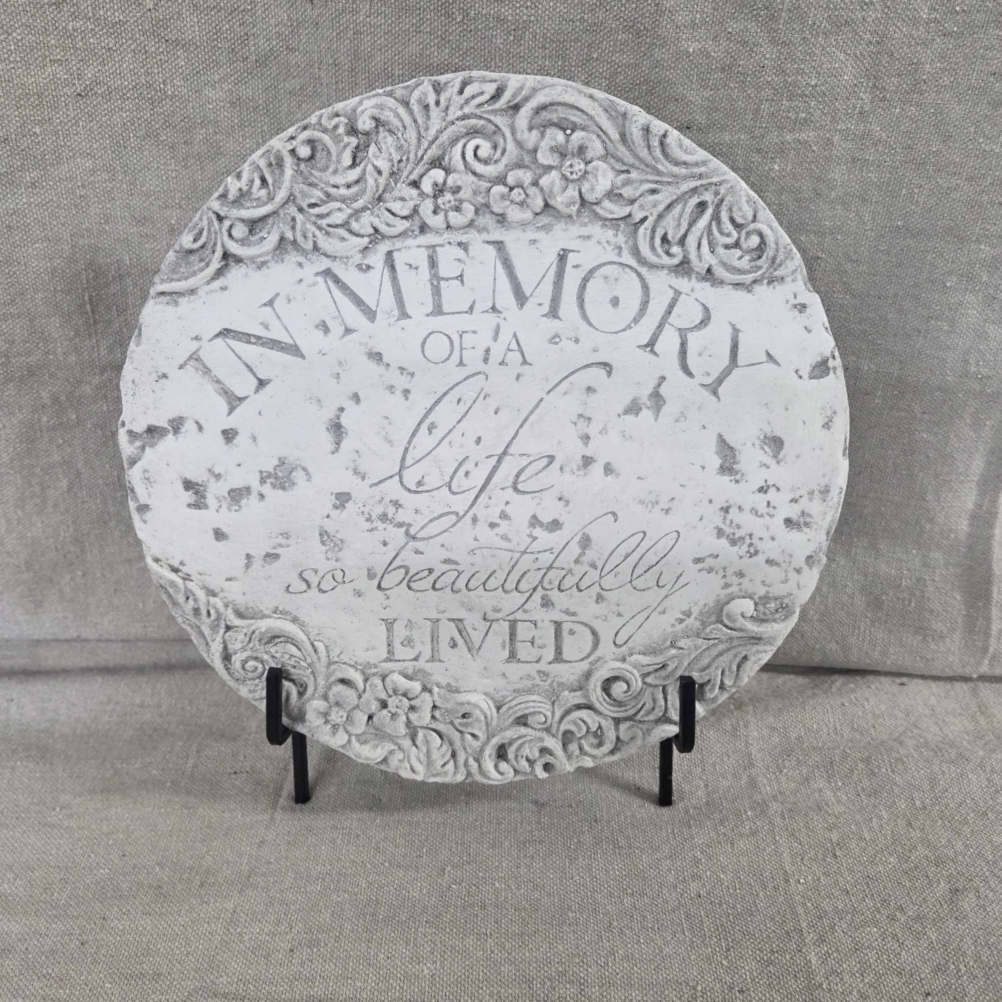 Plaque - &#039;In Memory of a life so beautifully lived.&#039; Standard -