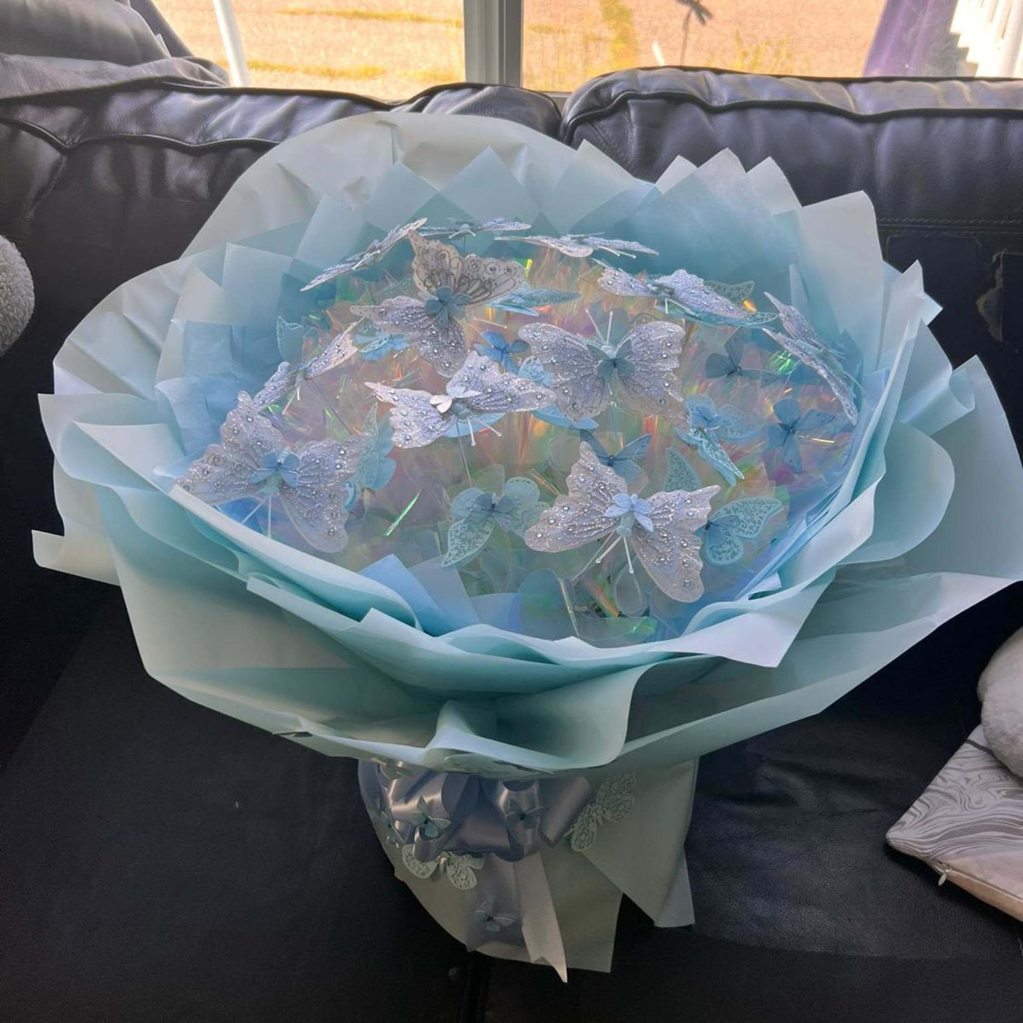 Ramo de mariposas elaboradas a mano color azul, pedir con 4 dias