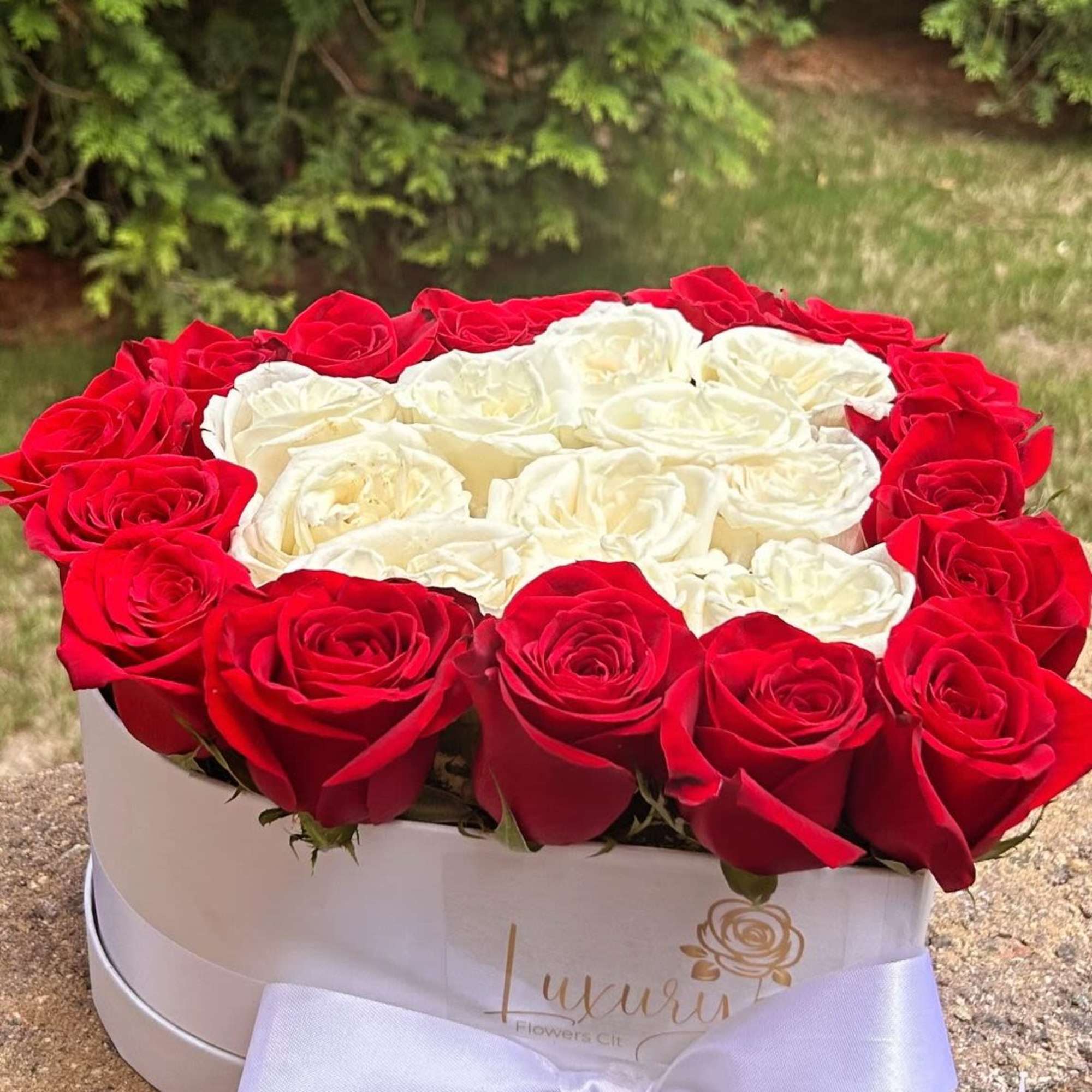 Burning Love are elegant heart boxes that make them perfect for showing