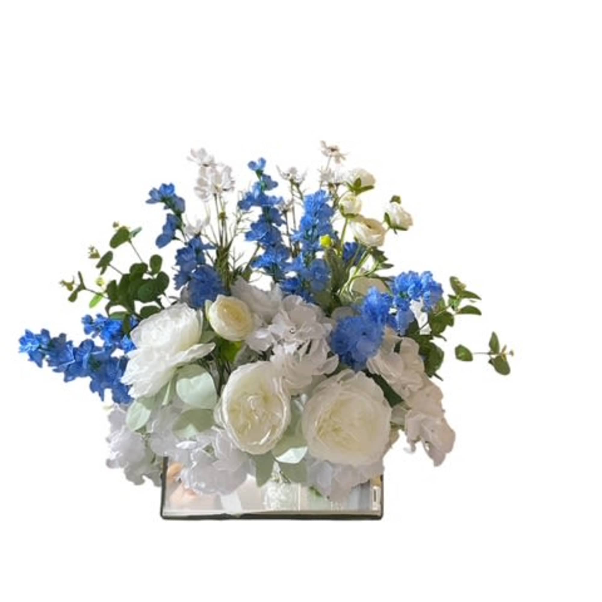 Description:
Silk floral

&quot;Enchanted Seascape Blooms is a captivating floral arrangement that brings the