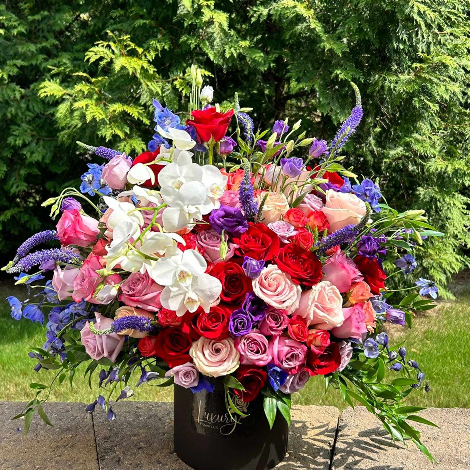 &quot;PLACE YOUR ORDER AT LEAST 2 DAYS PRIOR TO THE DELIVERY DATE&rdquo;

This