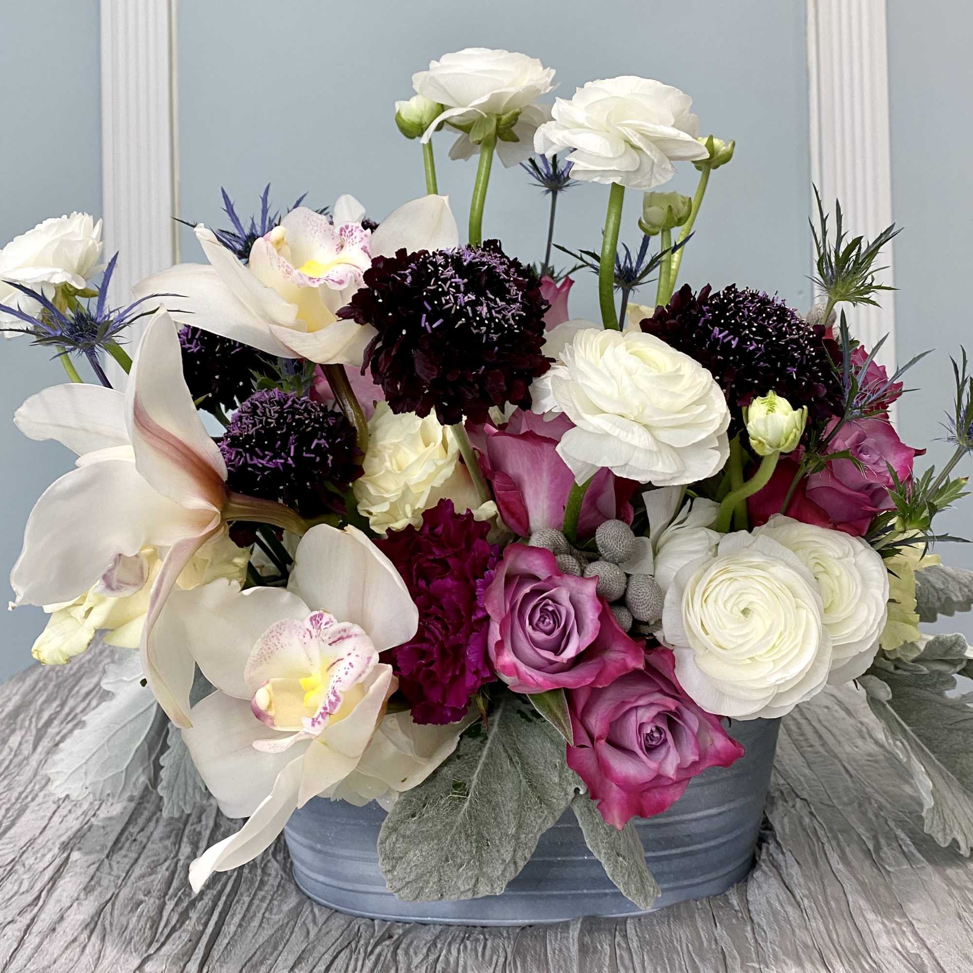 A rich combination of whites, lavenders and purples. This splendid combination of