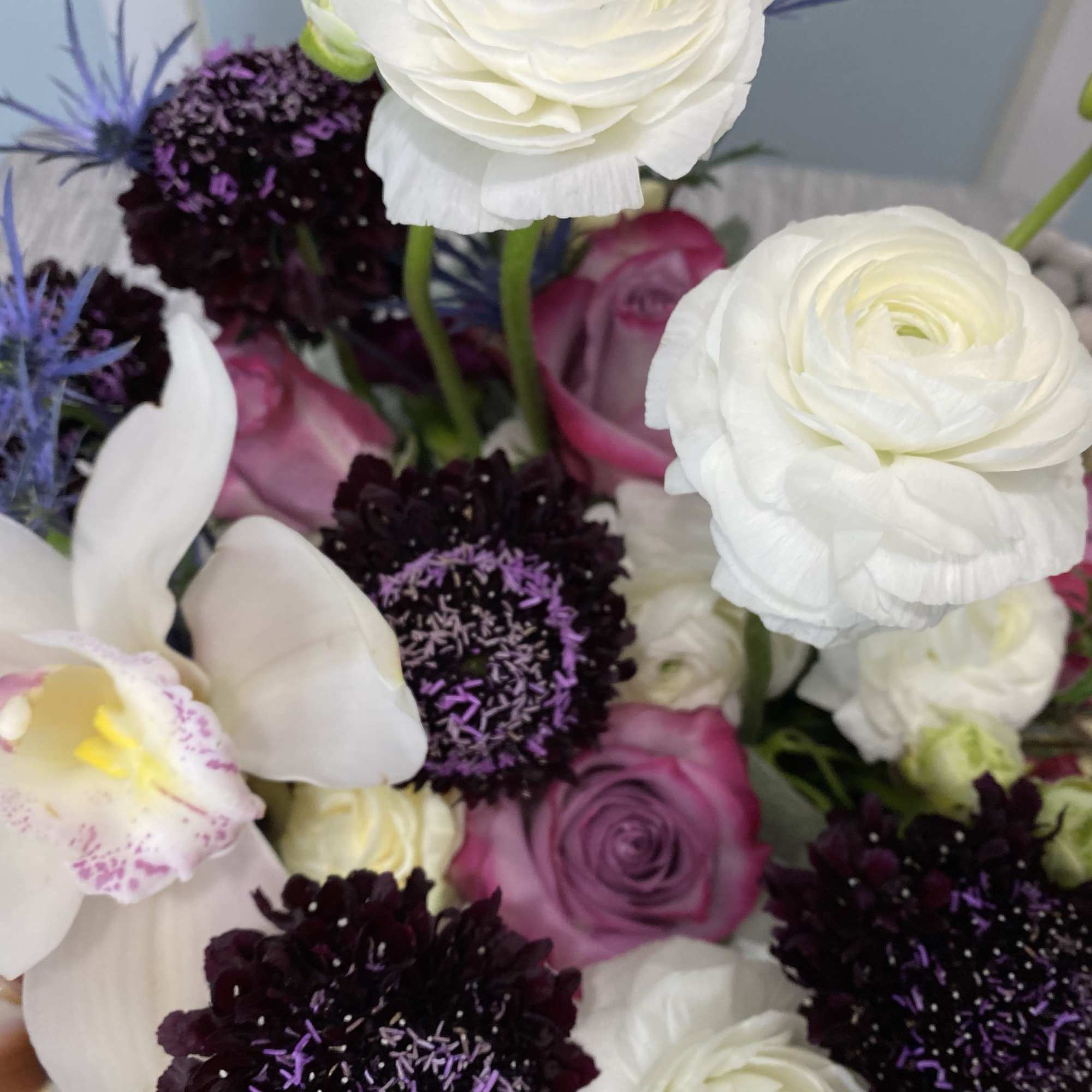 A rich combination of whites, lavenders and purples. This splendid combination of