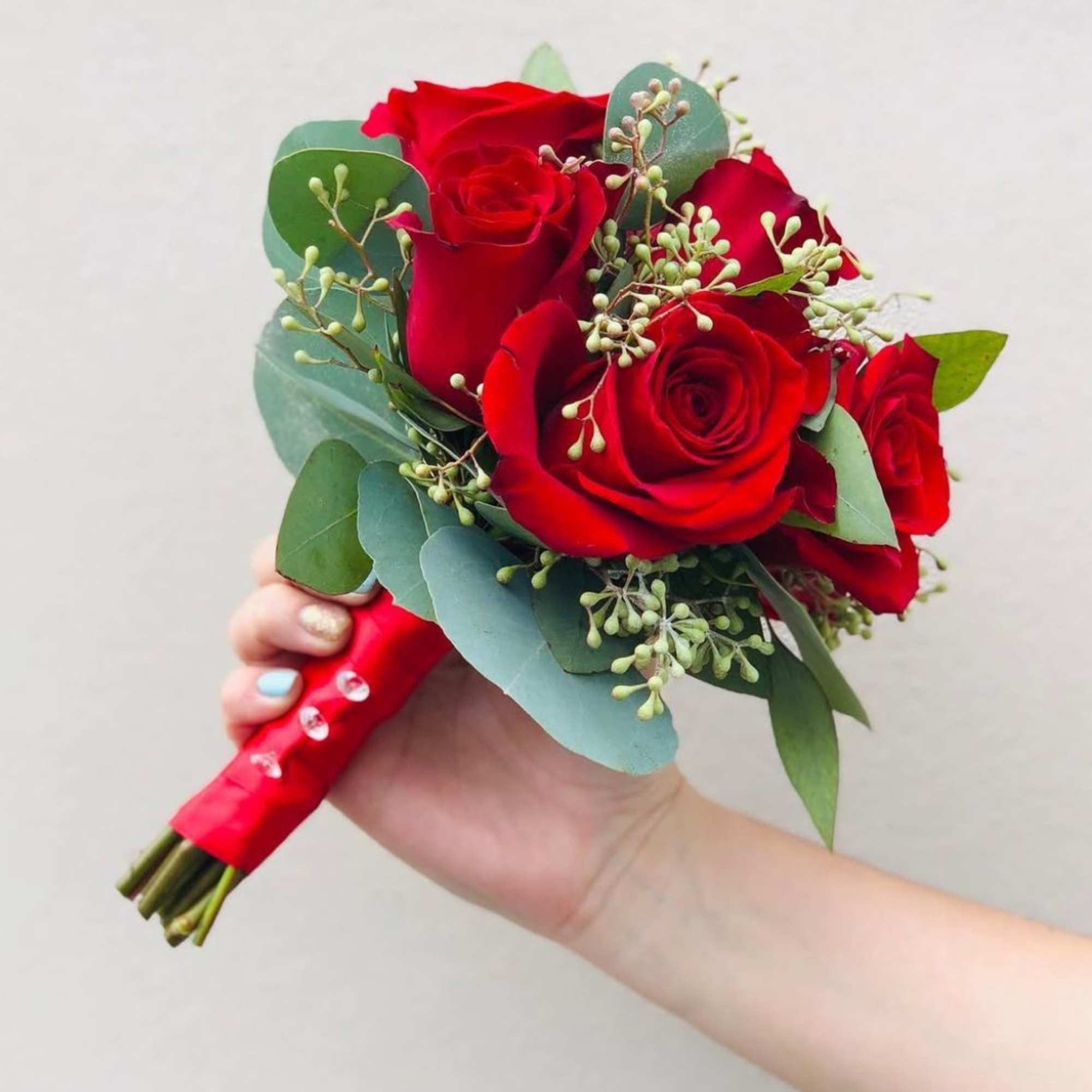 Small  Rose Bouquet &ndash; Perfect for Homecoming &amp; Prom
Make your special