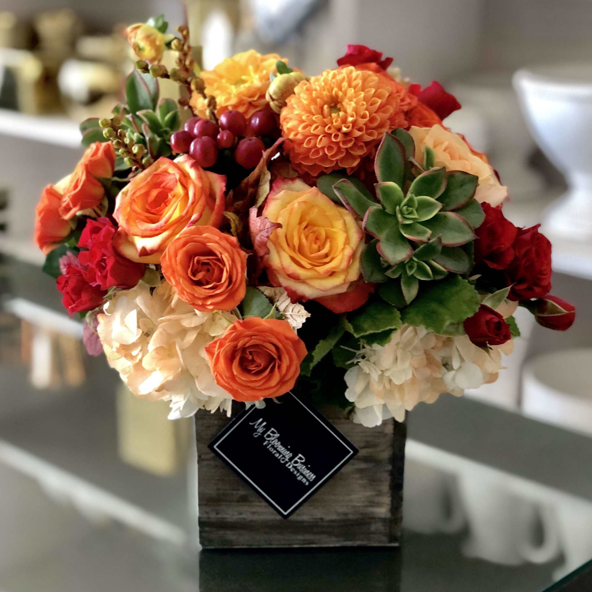 Tuscany Sunset Arrangement &ndash; Rustic Fall Floral Design

Bring the warmth of autumn