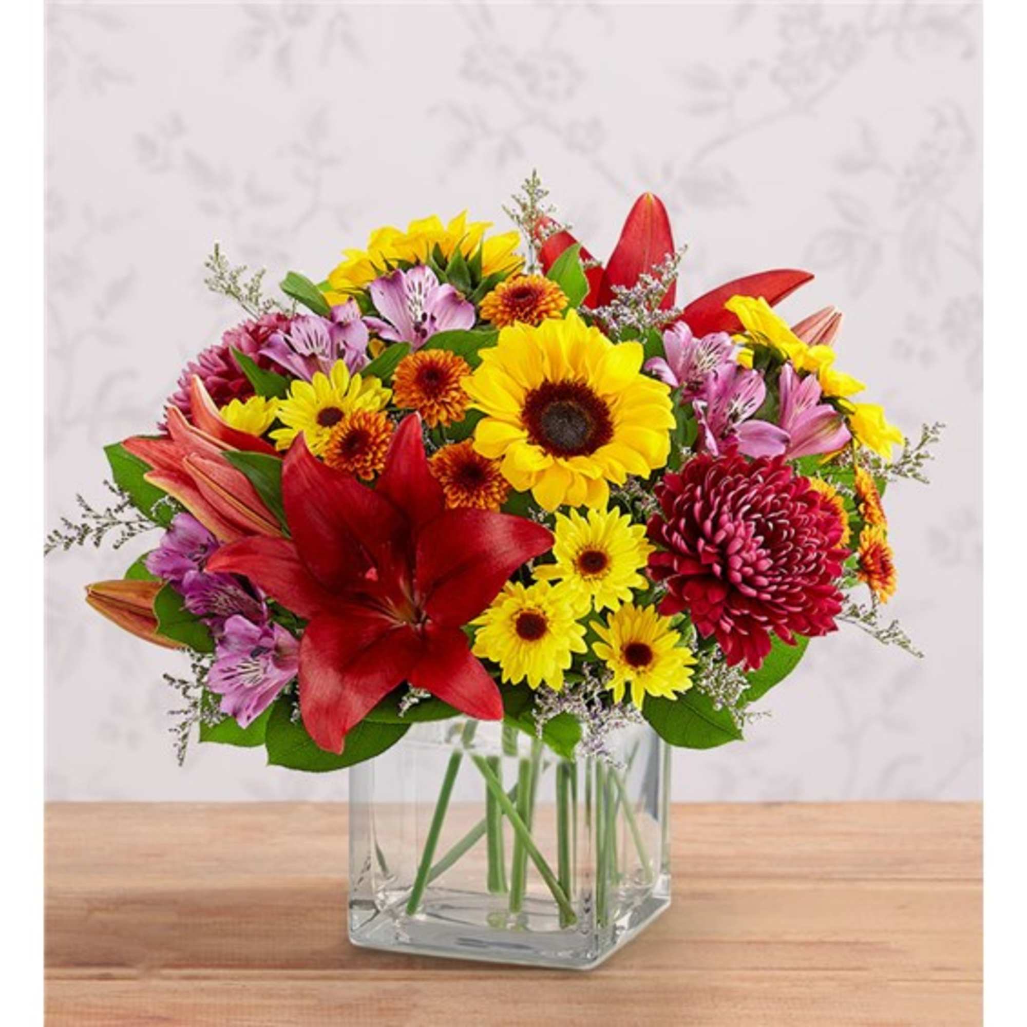 Embrace autumn&rsquo;s allure with our harvest-inspired bouquet. A loose gathering of blooms