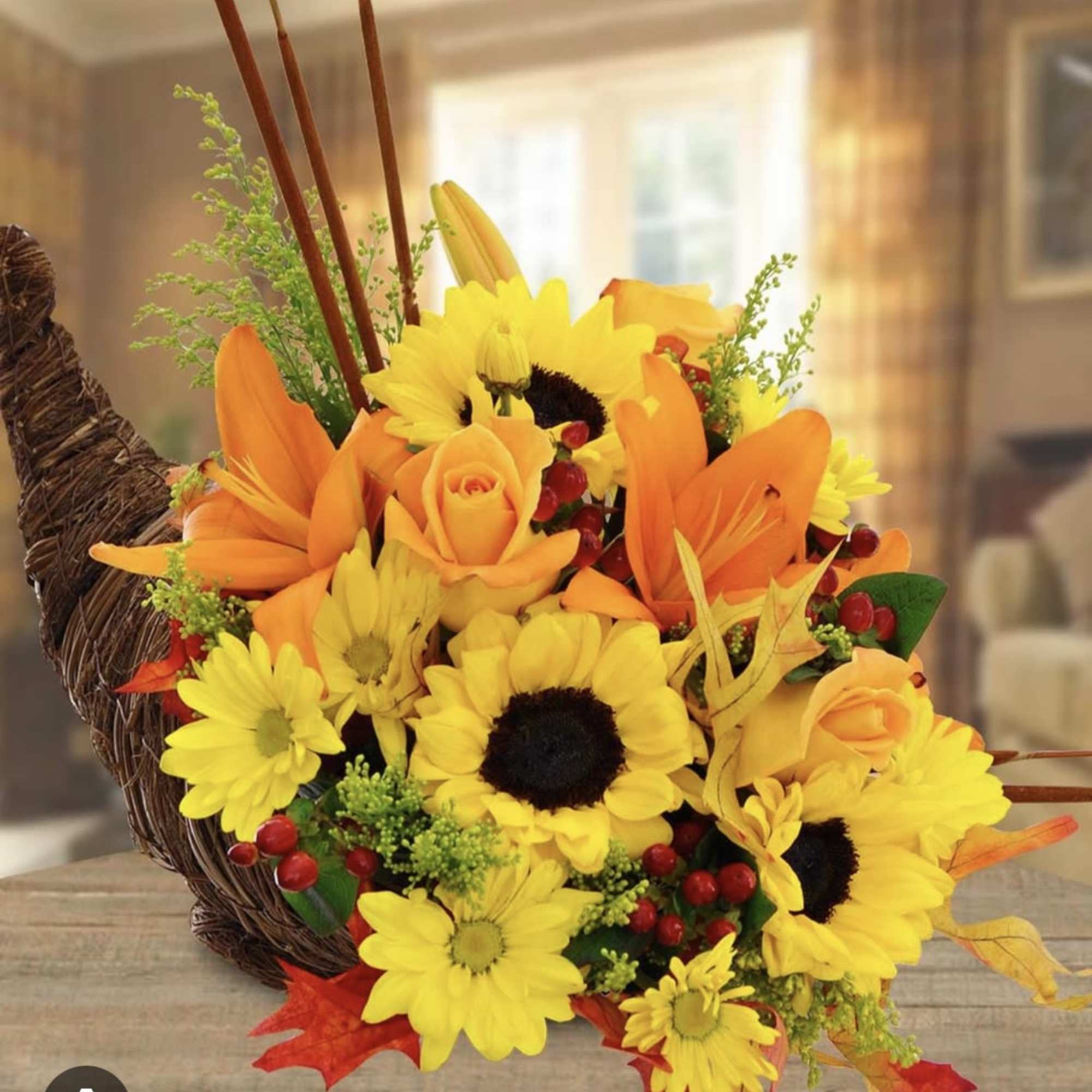 Fancy arum cornucopias with defferents types of flowers perfect for u events