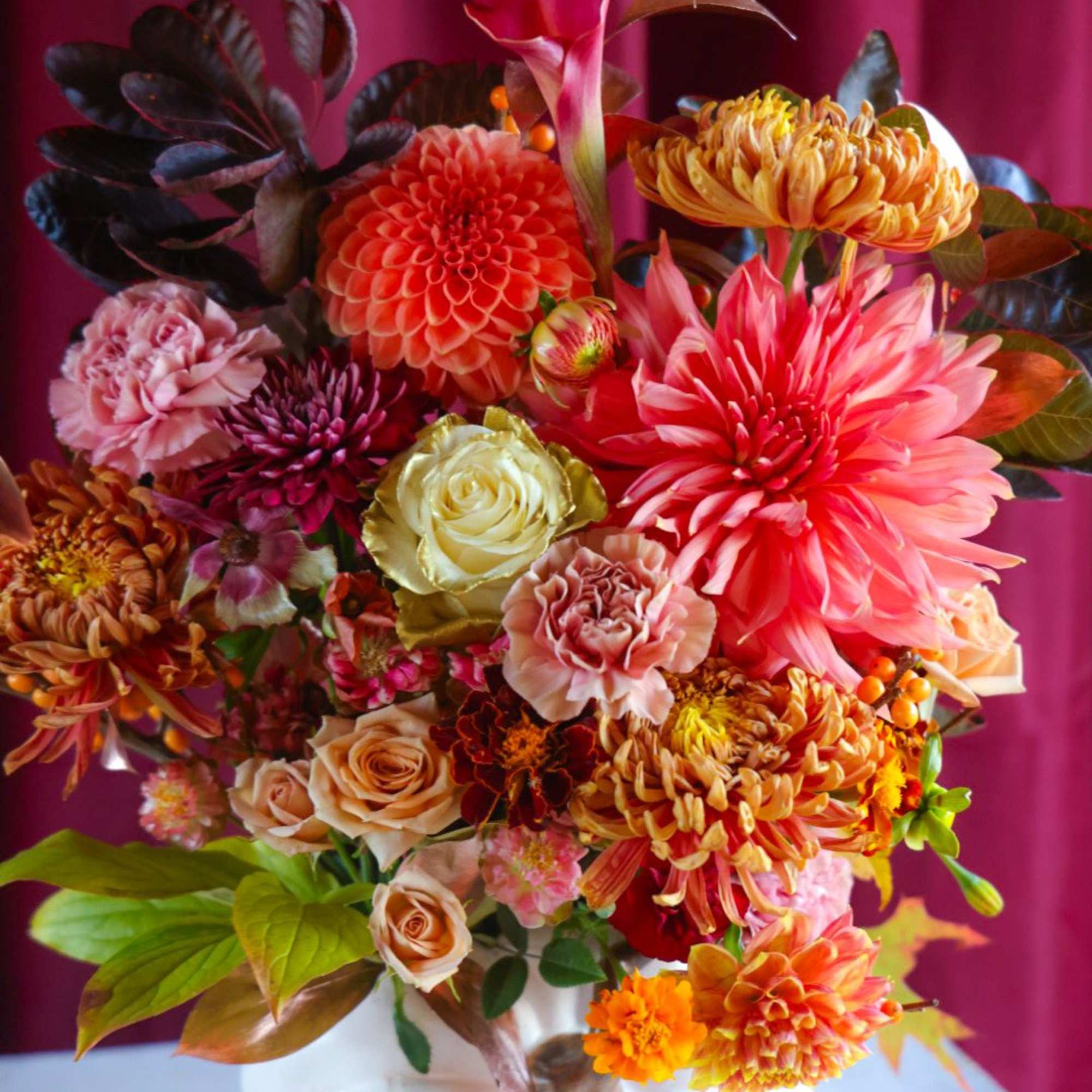 
Custom, one of a kind floral arrangements by floral artist Stacy Leafsong.

Photos