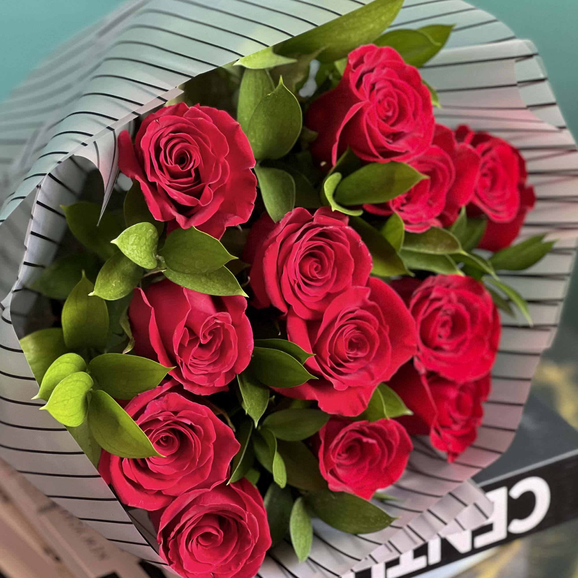 Dozen Red Roses bouquet, vase not included 