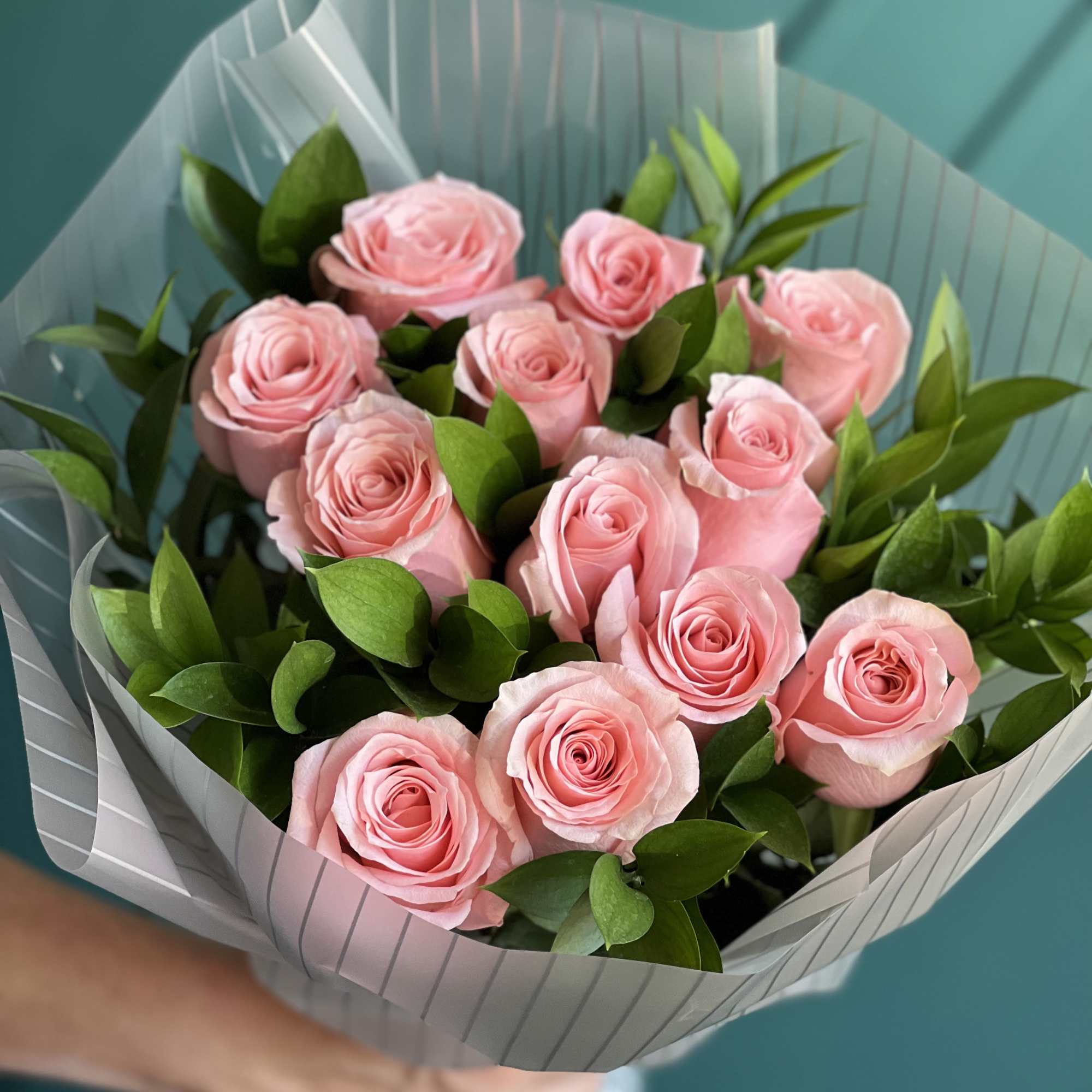 Dozen pink roses. Vase not included 