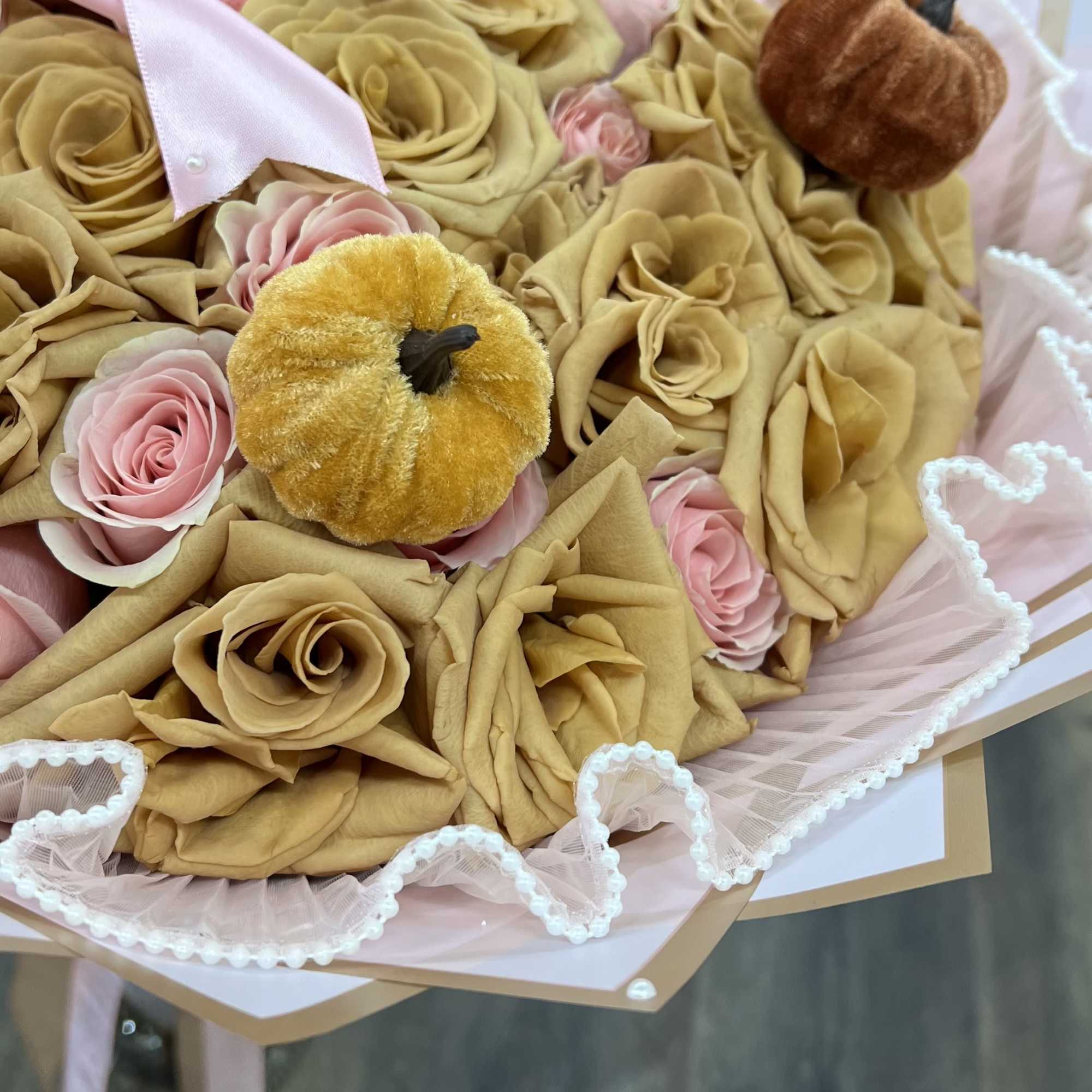 Buyer will receive 50 roses in total 