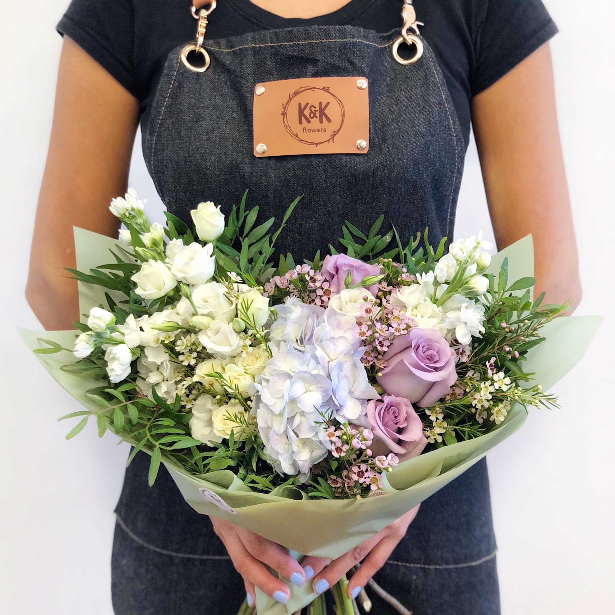 Mixed flowers bouquet, from romantic and gentle to an edgy and interesting Mixed flowers bouquet, from romantic and gentle to an edgy and interesting
