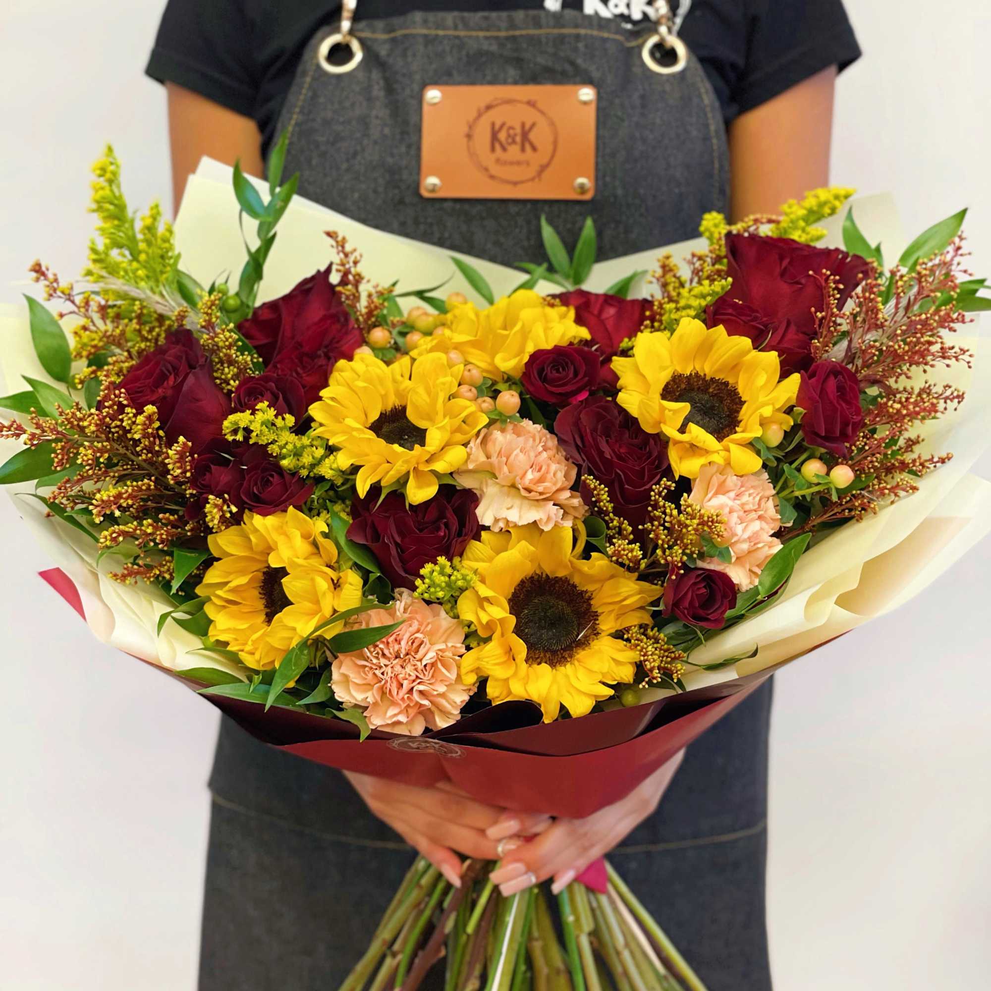 Mixed flowers bouquet, from romantic and gentle to an edgy and interesting