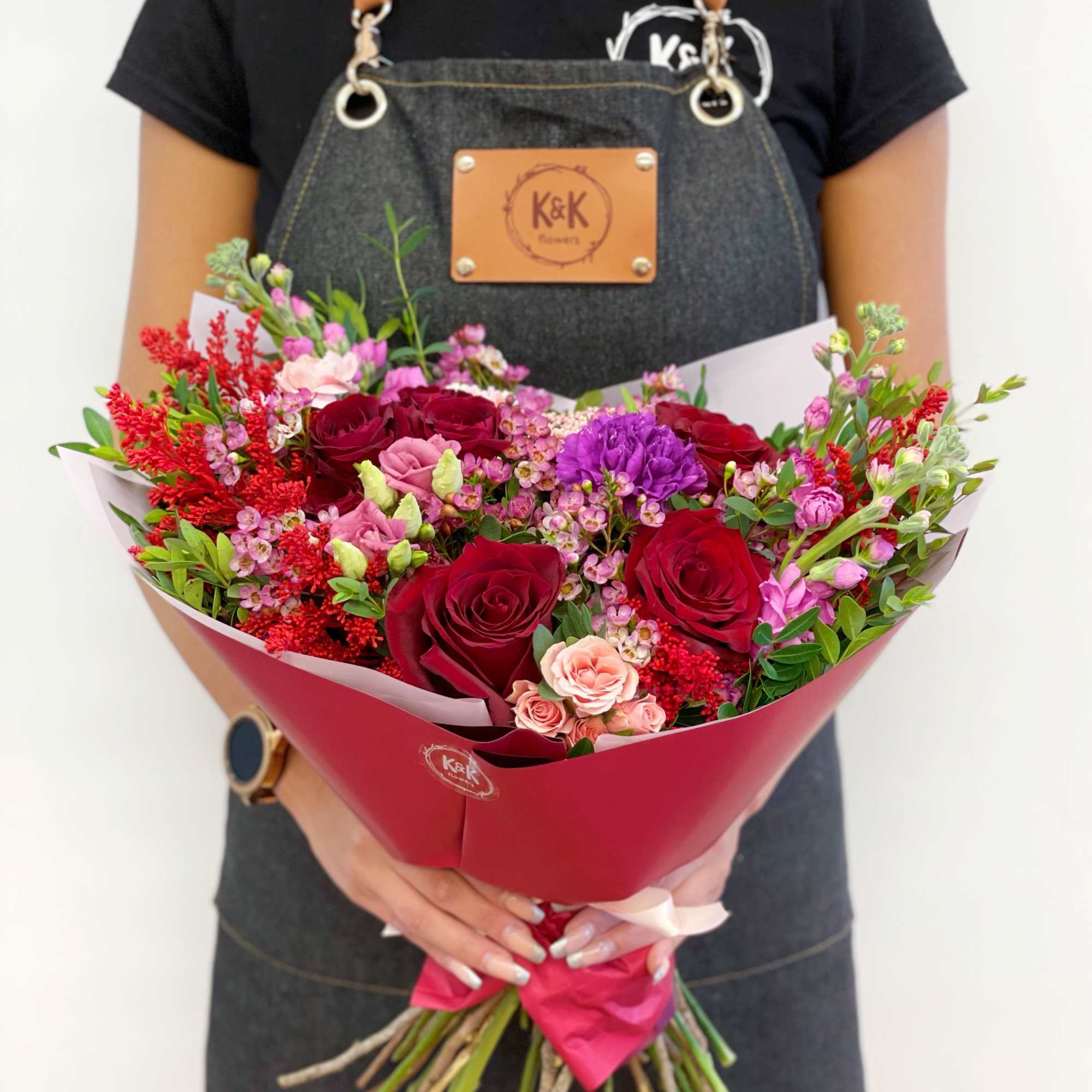 Mixed flowers bouquet, from romantic and gentle to an edgy and interesting Mixed flowers bouquet, from romantic and gentle to an edgy and interesting