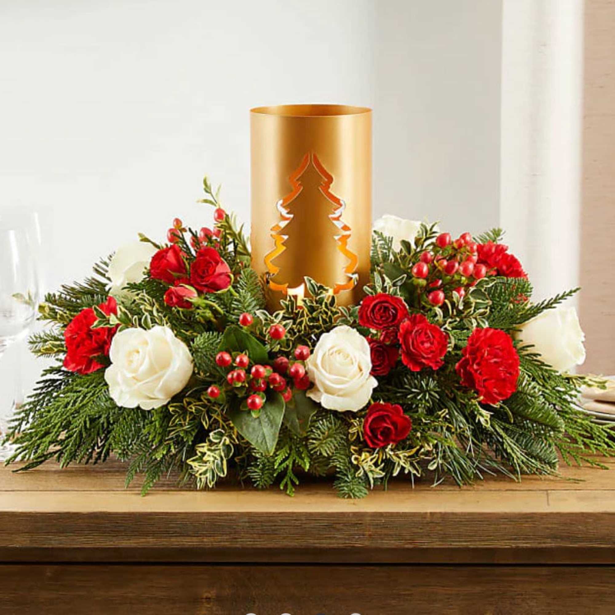 Creates a warm and festive atmosphere: Flowers, combined with lights, candles, or