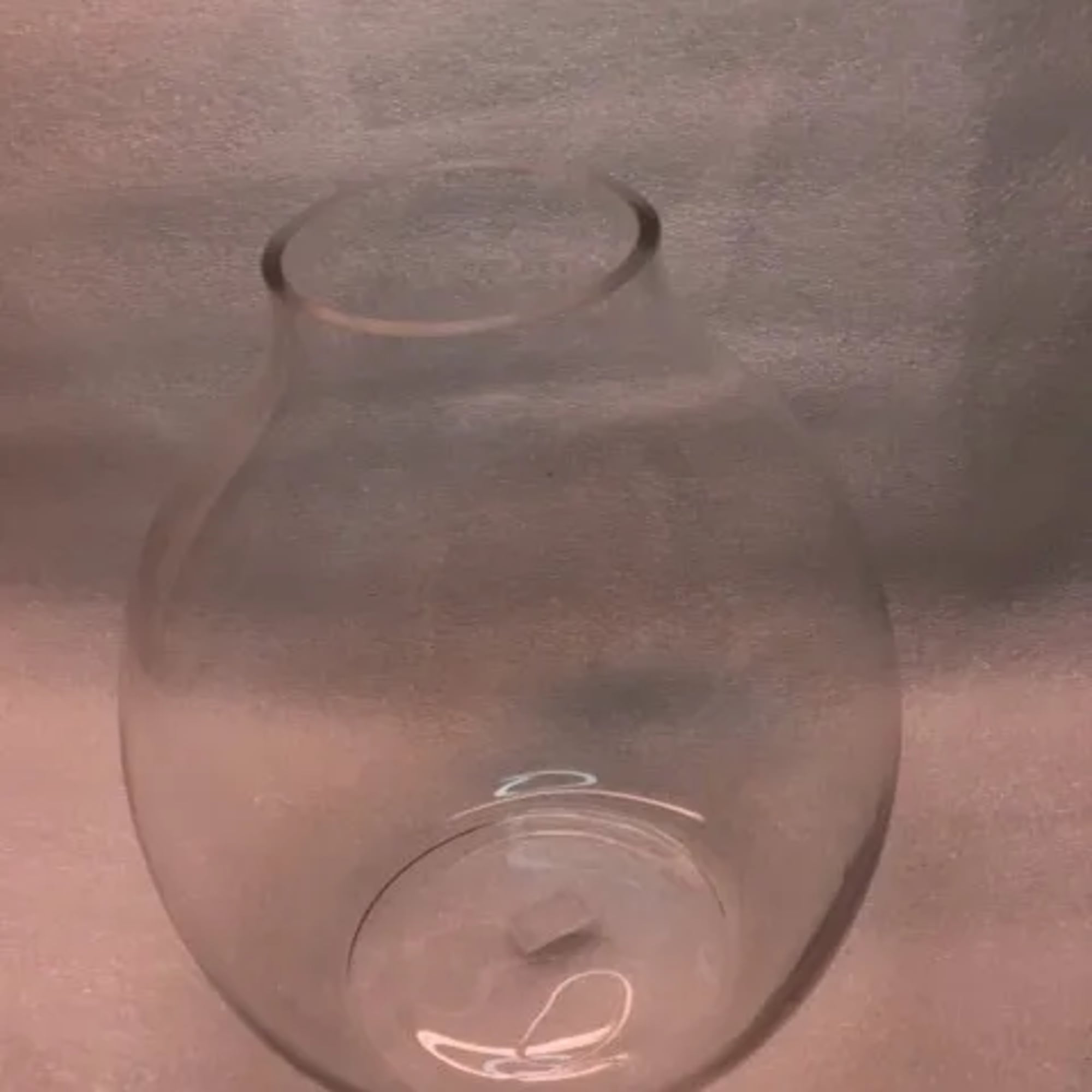 A variety of long-lasting seasonal amaryllis flowers with roses, fragrant greens and