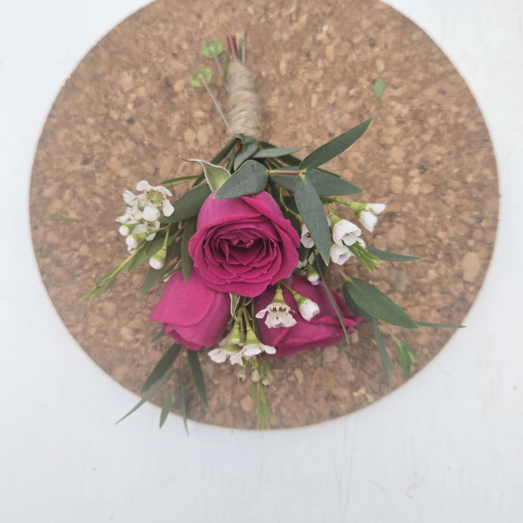 Custom boutonniere - under special instructions please indicate color suggestion and style