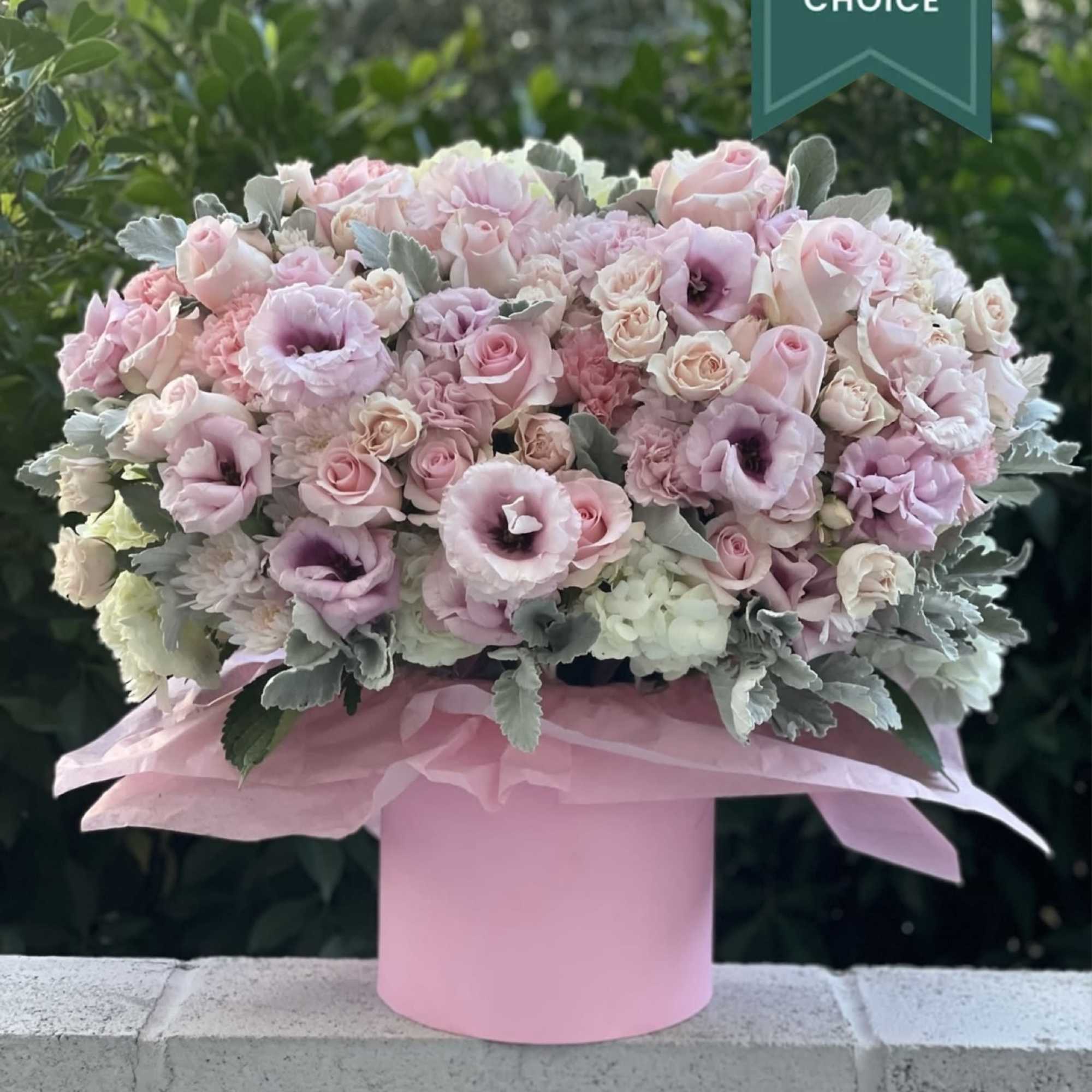 Adorable pink velvet box with amazing pink flowers!