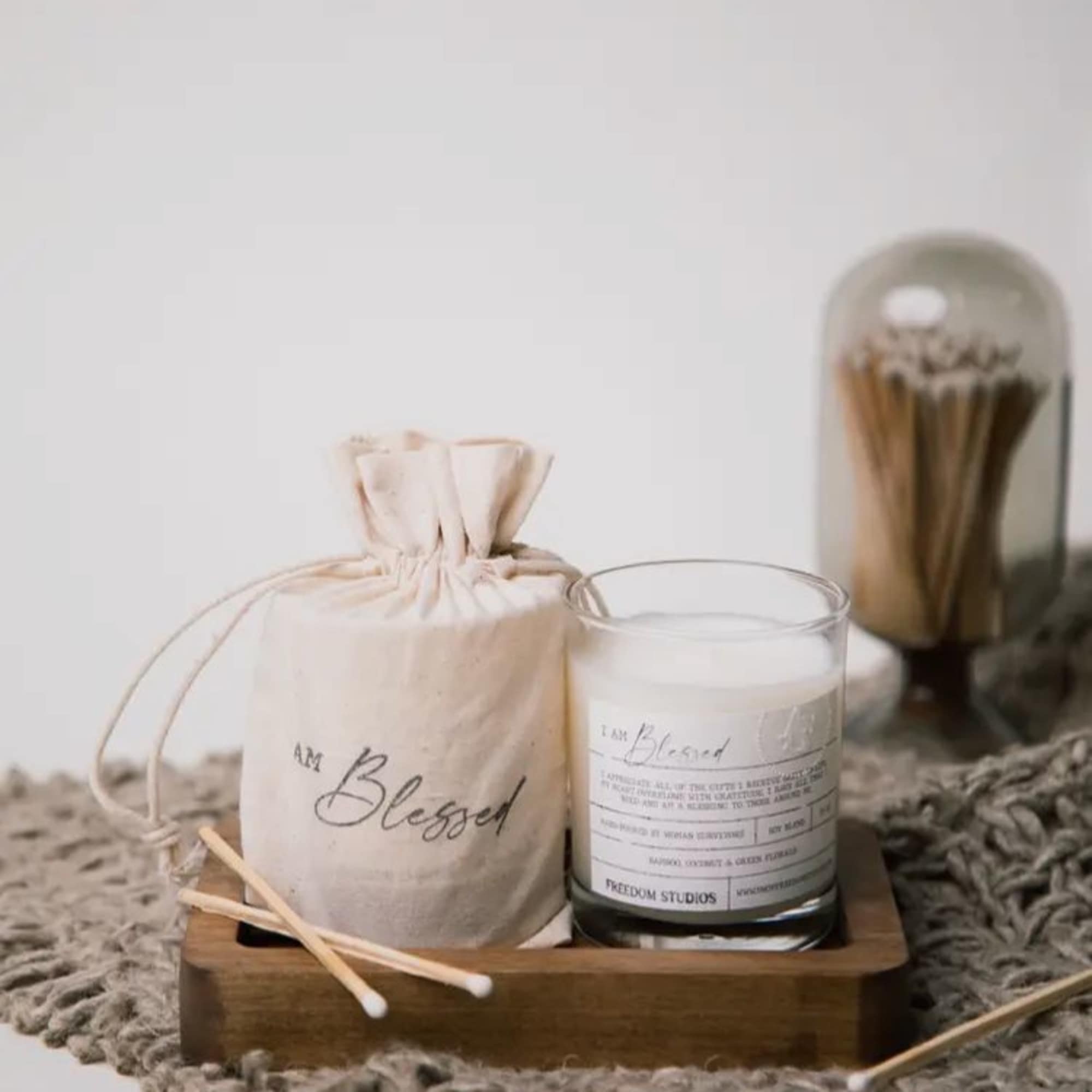 
Description

Light a candle and count your blessings with vibrant notes of bamboo