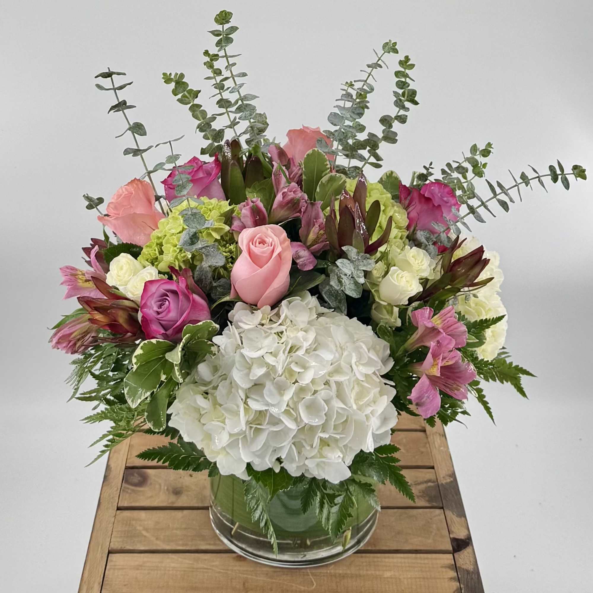 Add a contemporary touch to your d&eacute;cor with our modern and colorful