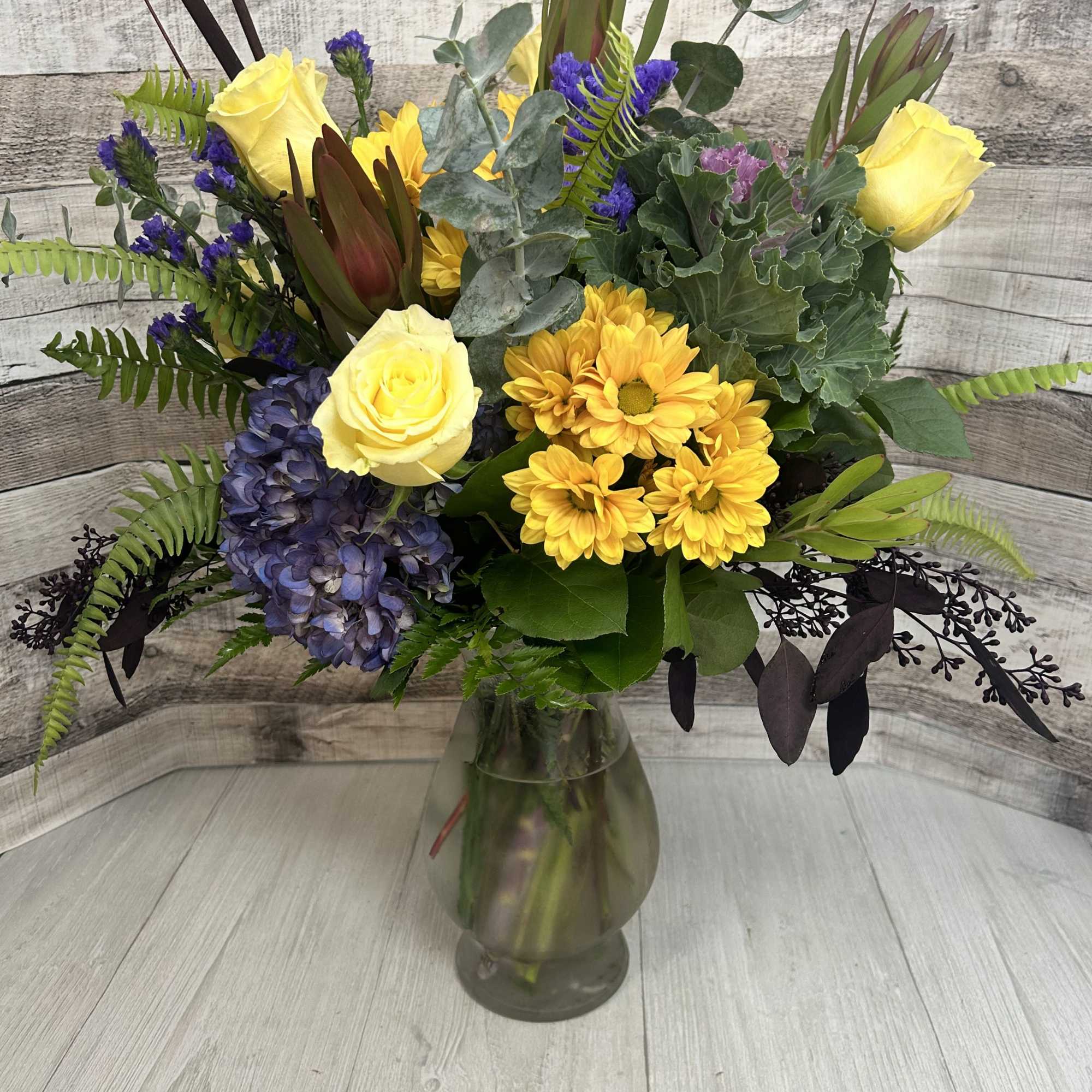 Crisp colors of this refreshing reflection of beauty will brighten any day.