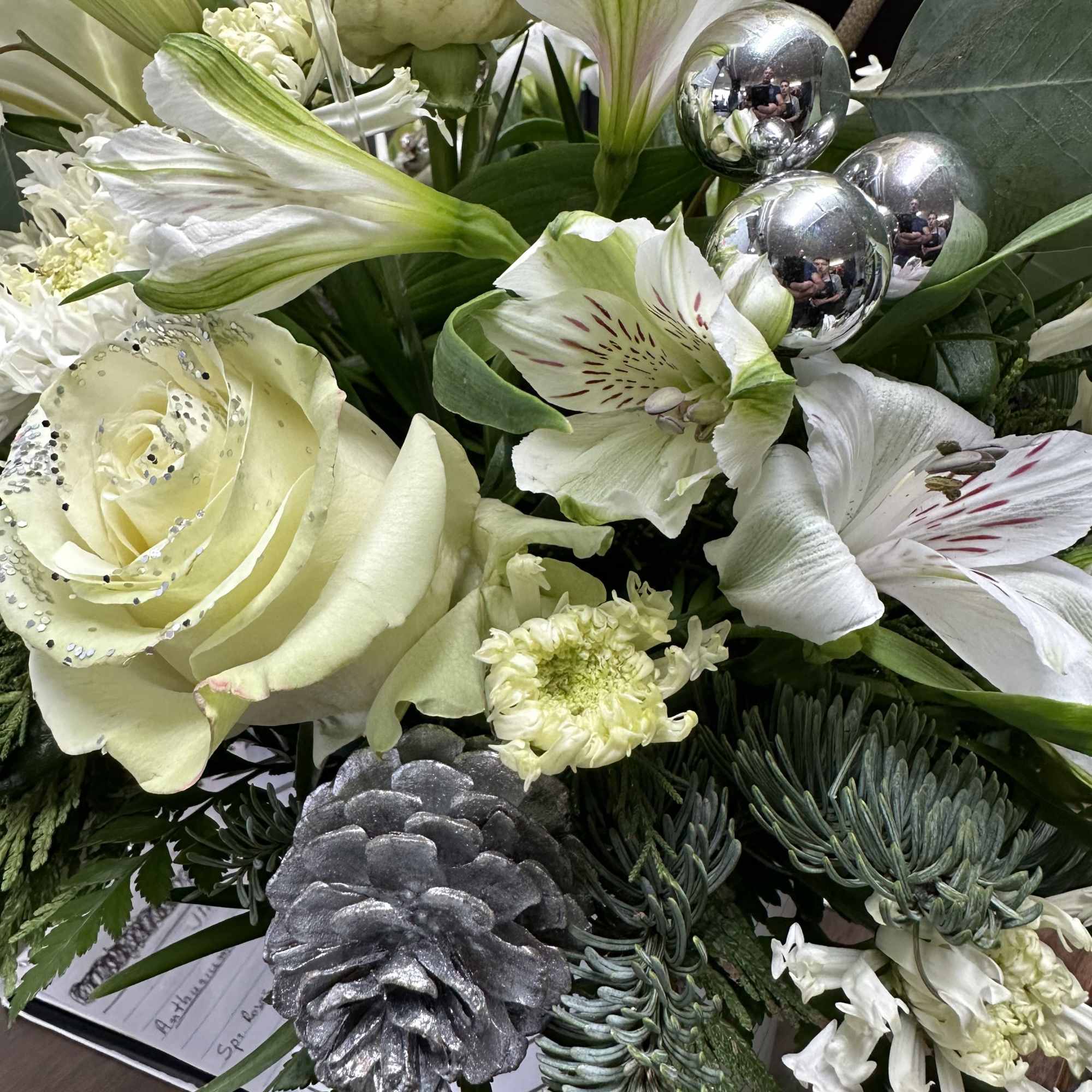 Dreaming of a white Christmas? This seasonal floral design box is your
