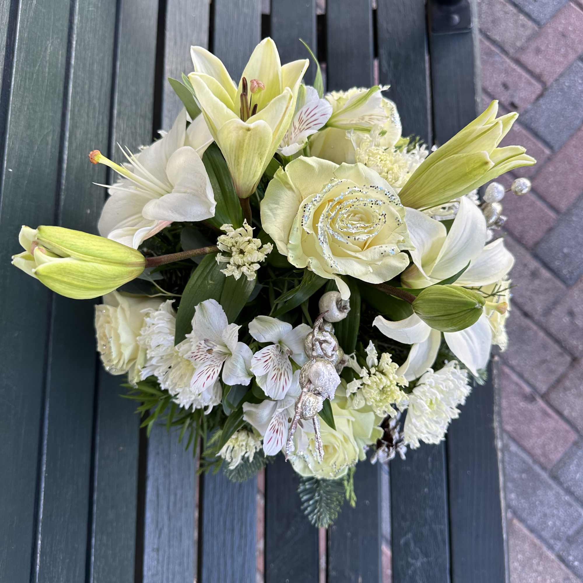 Dreaming of a white Christmas? This seasonal floral design box is your