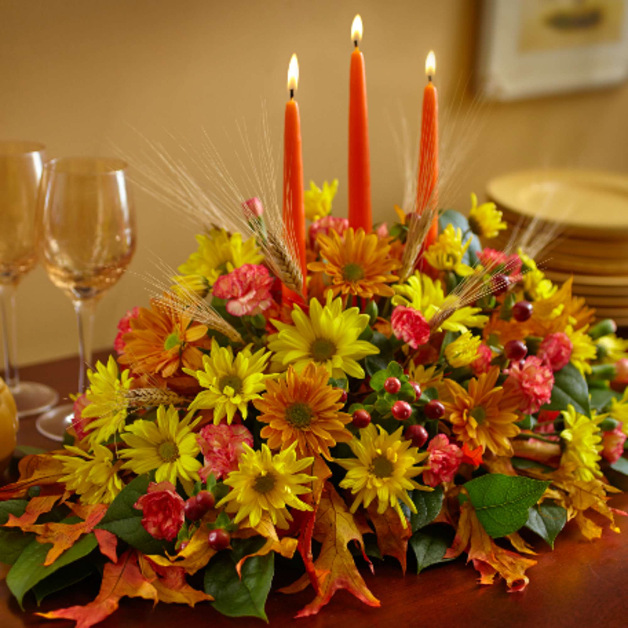 This is a classic centerpiece with 3 candles to spread the warmth