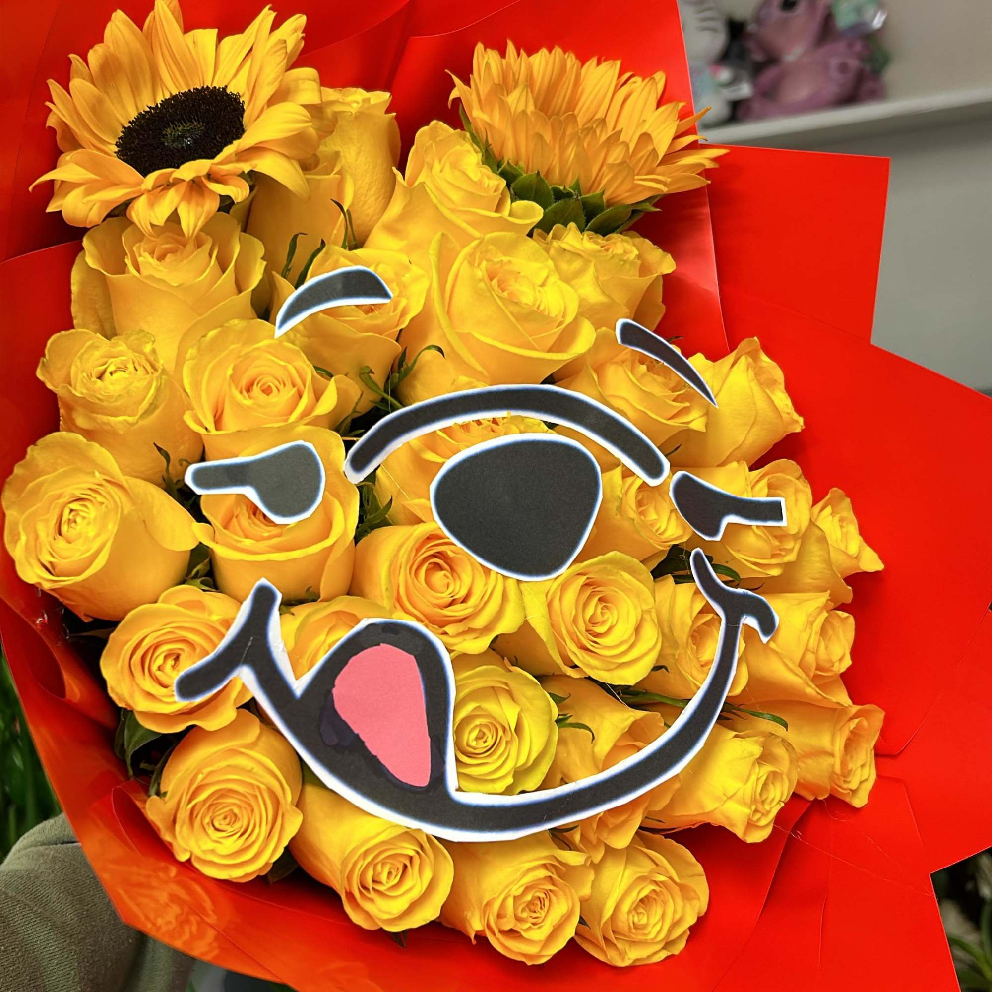 Standard 25 roses 
Deluxe 36 roses 
Premium 50 roses 
 Standard 25 roses 
Deluxe 36 roses 
Premium 50 roses