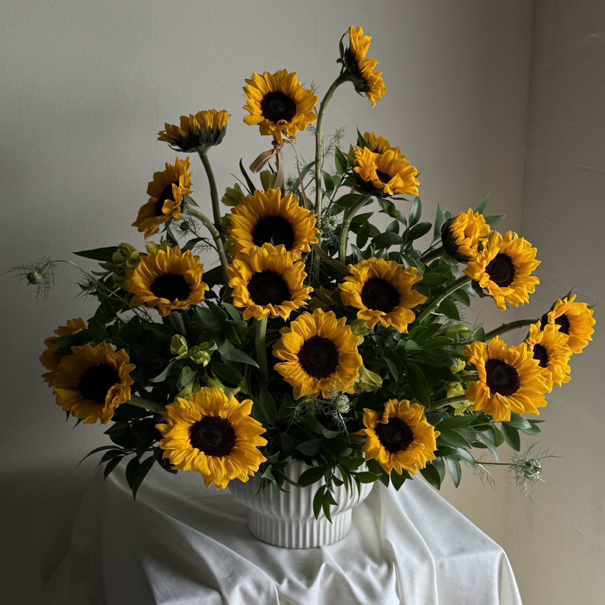 Sunflowers kissing this fall 
The perfect vase to celebrate the season in Sunflowers kissing this fall 
The perfect vase to celebrate the season in