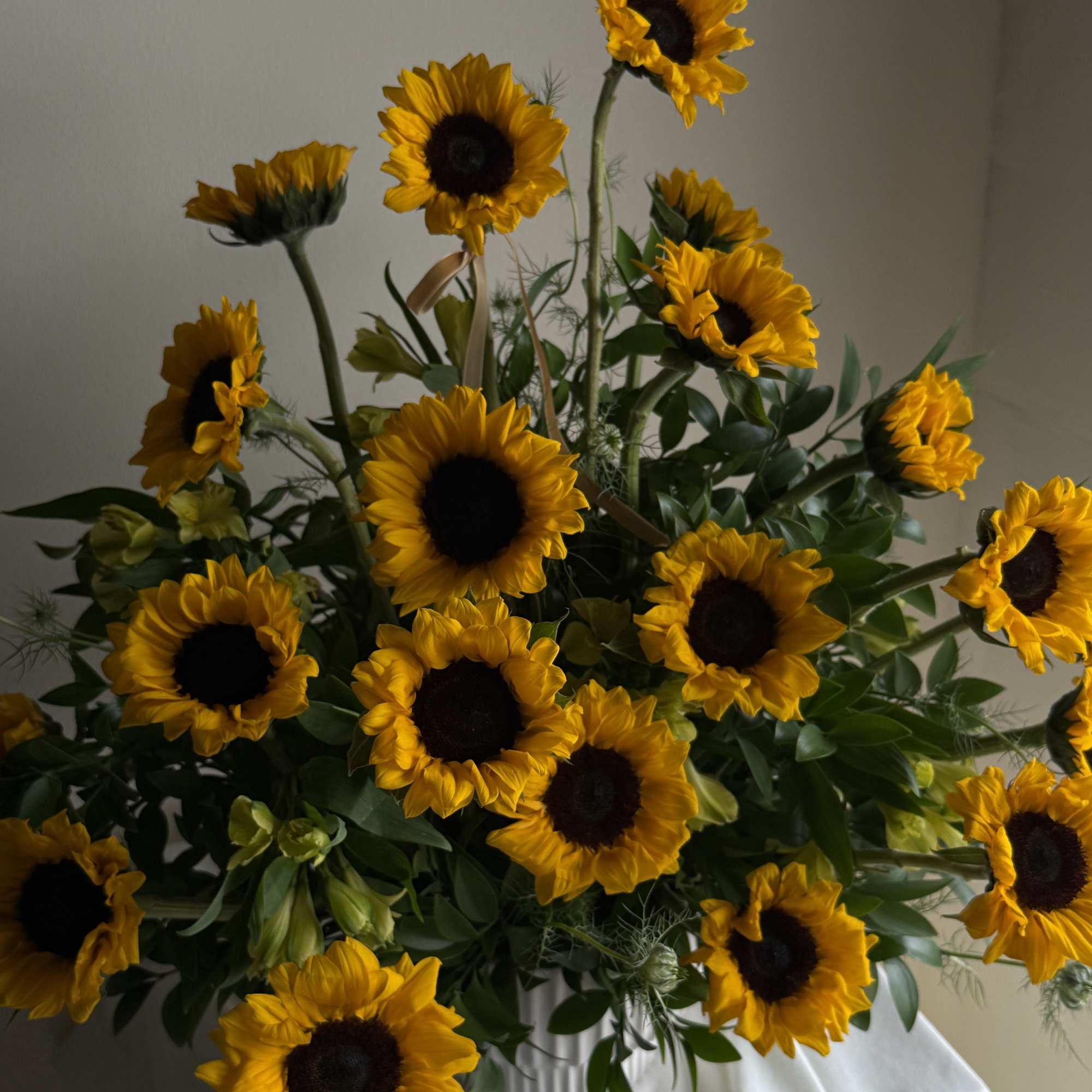 Sunflowers kissing this fall 
The perfect vase to celebrate the season in Sunflowers kissing this fall 
The perfect vase to celebrate the season in