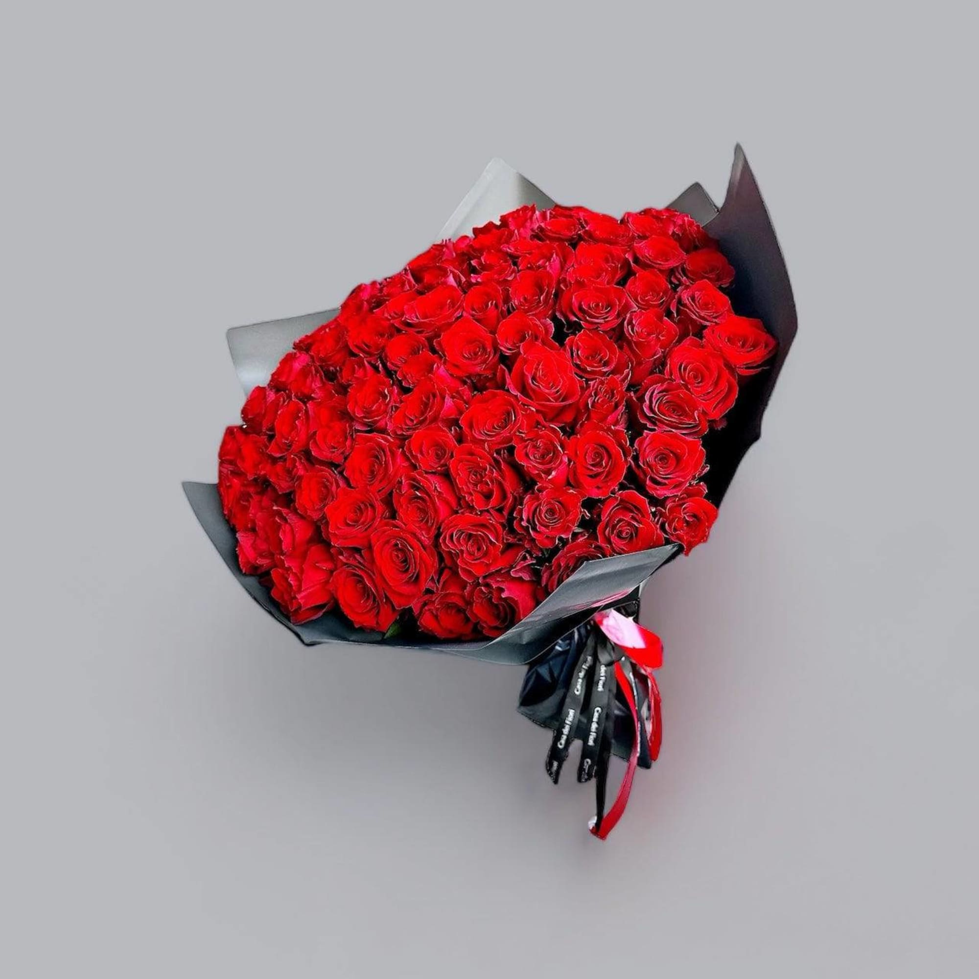 Introducing the "Ultimate Luxury Wrapped Rose Bouquet" – a breathtaking expression of Introducing the "Ultimate Luxury Wrapped Rose Bouquet" – a breathtaking expression of