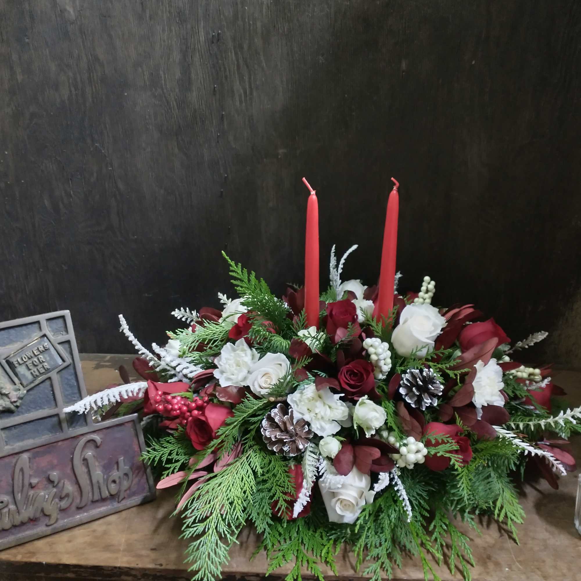 This lovely piece will add a special touch too your holiday dinner.