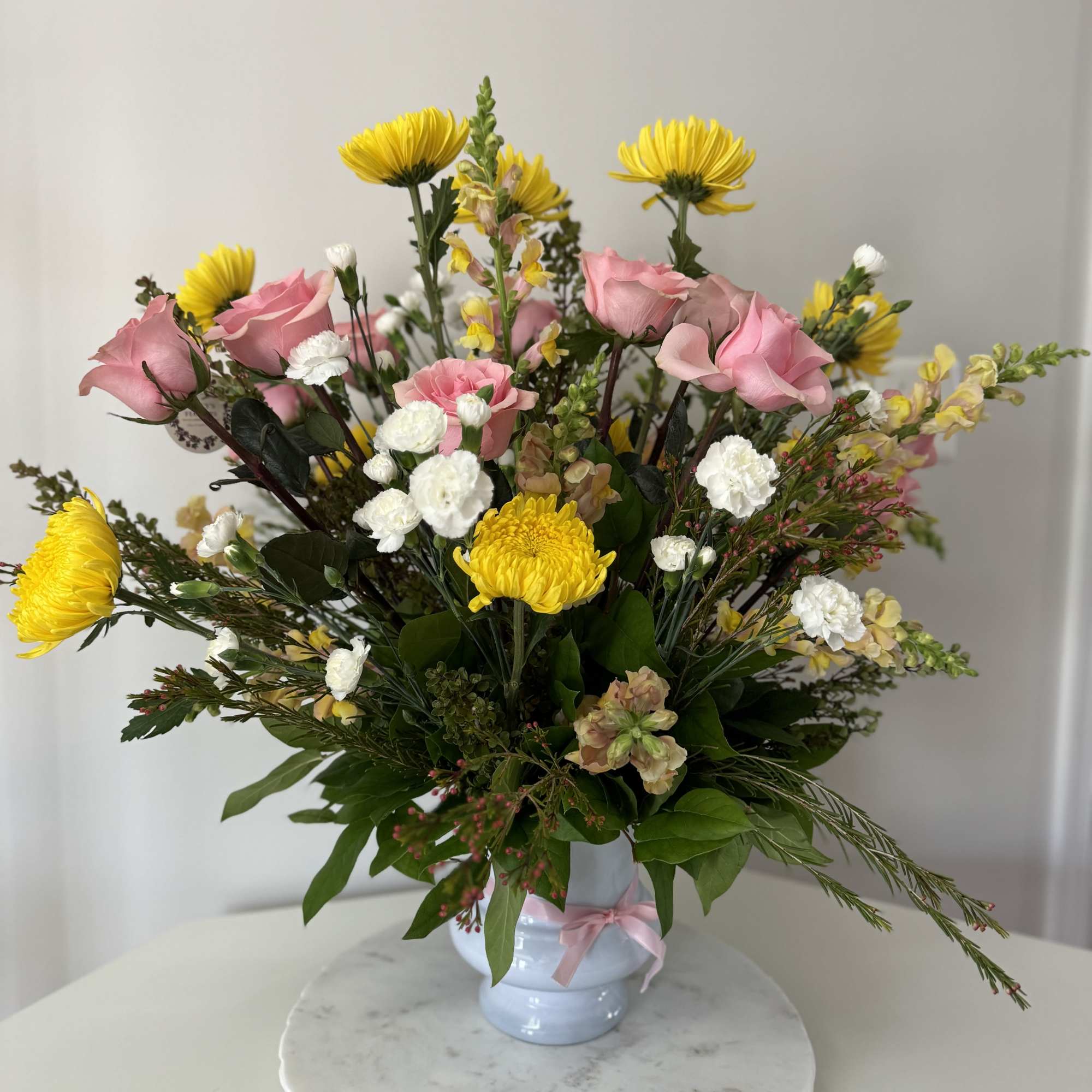 This is an updated version of the classic pedestal arrangement ,it's a