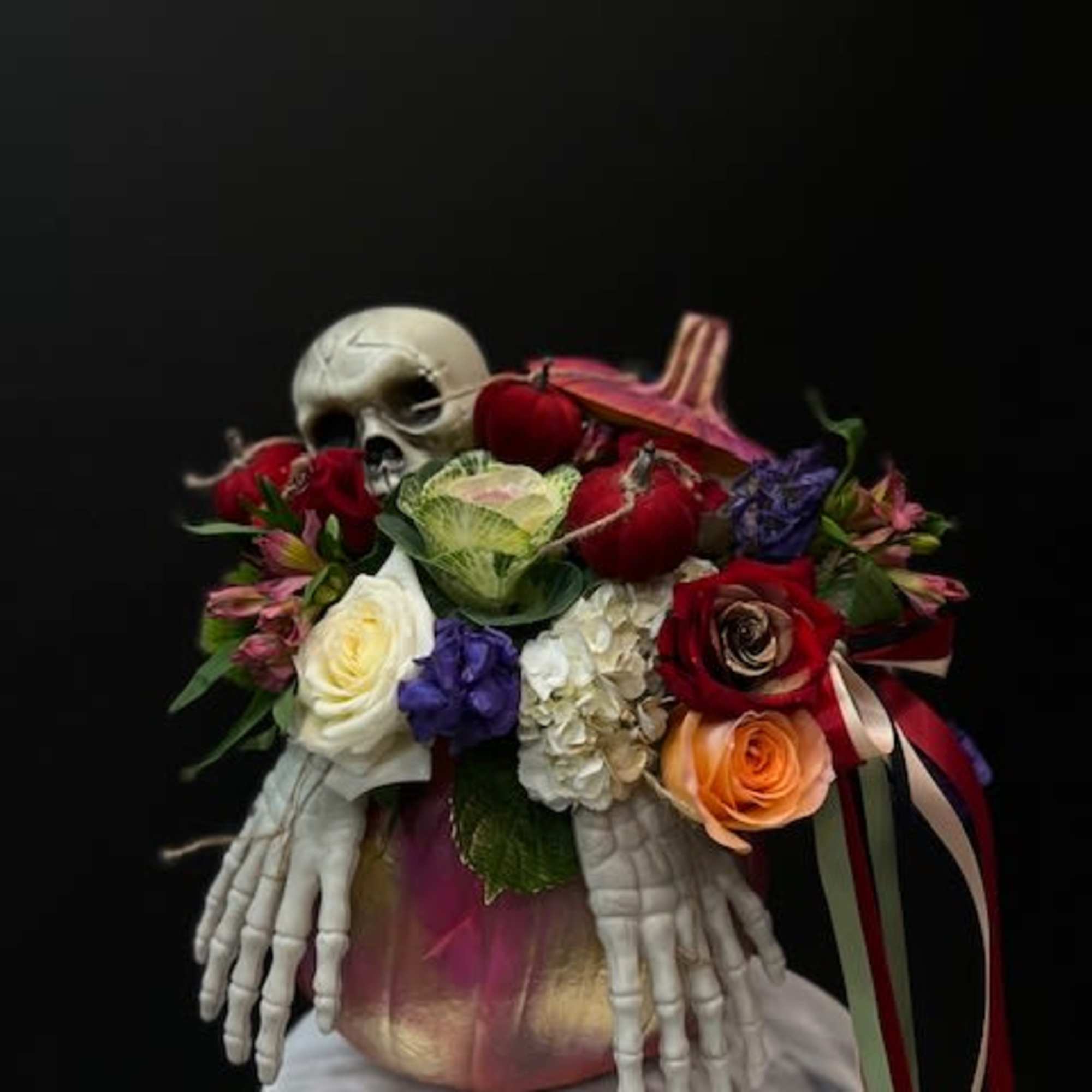 Welcome Fall into your home with this warm and cozy, Hello Pumpkin