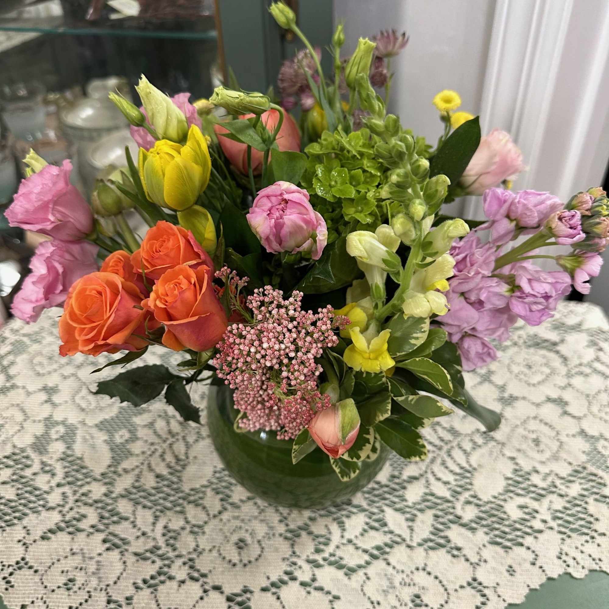 Roses, Alstroemeria,  Spray Roses,  Minuture Buttons