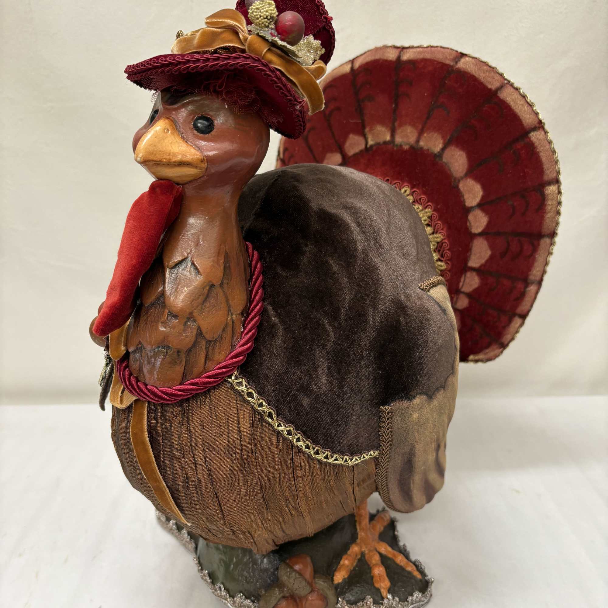 Cozy elegance with festive charm, featuring a plush velvet body that radiates