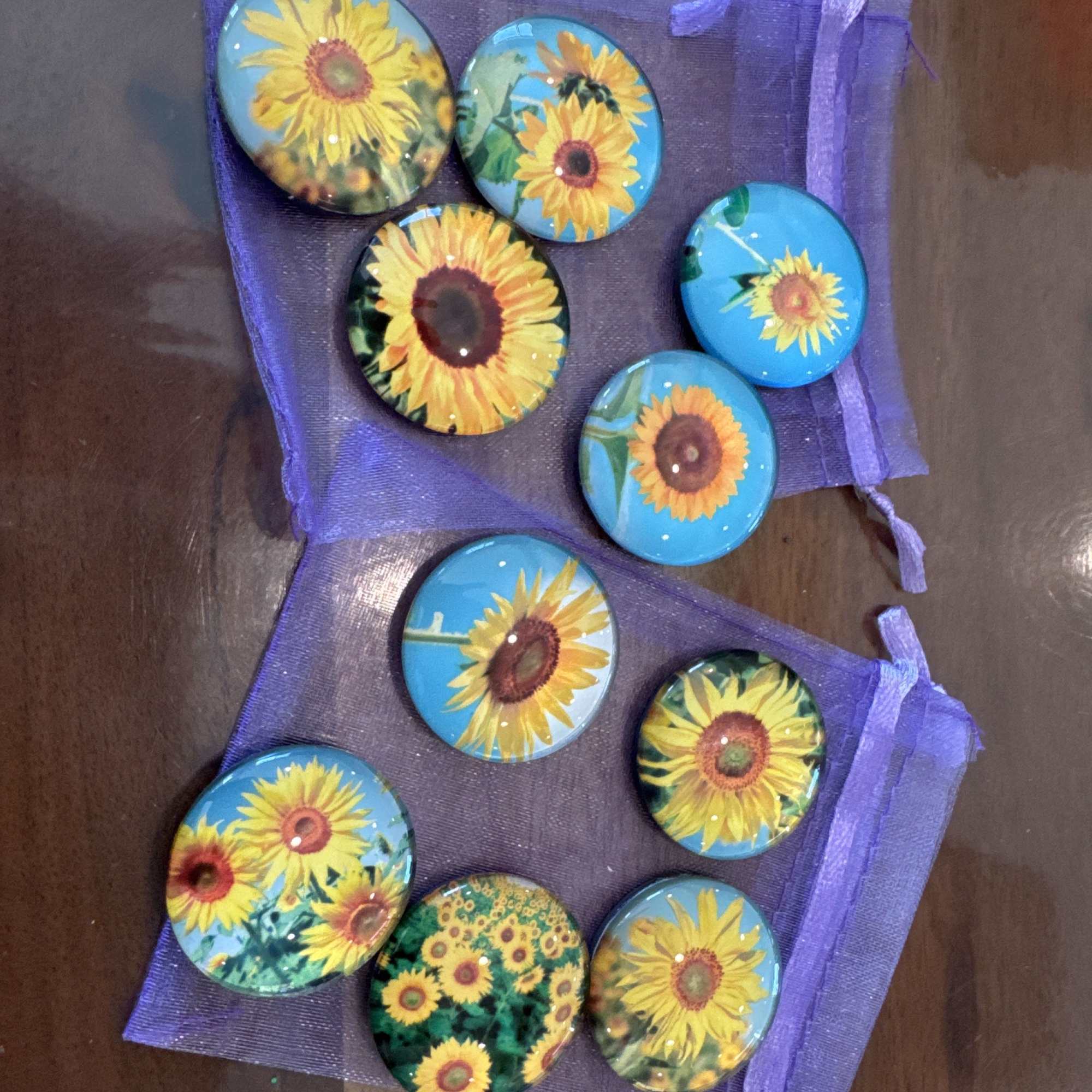 STANDARD: You&#039;ll be receiving a bag of 5 magnets. They are 3D