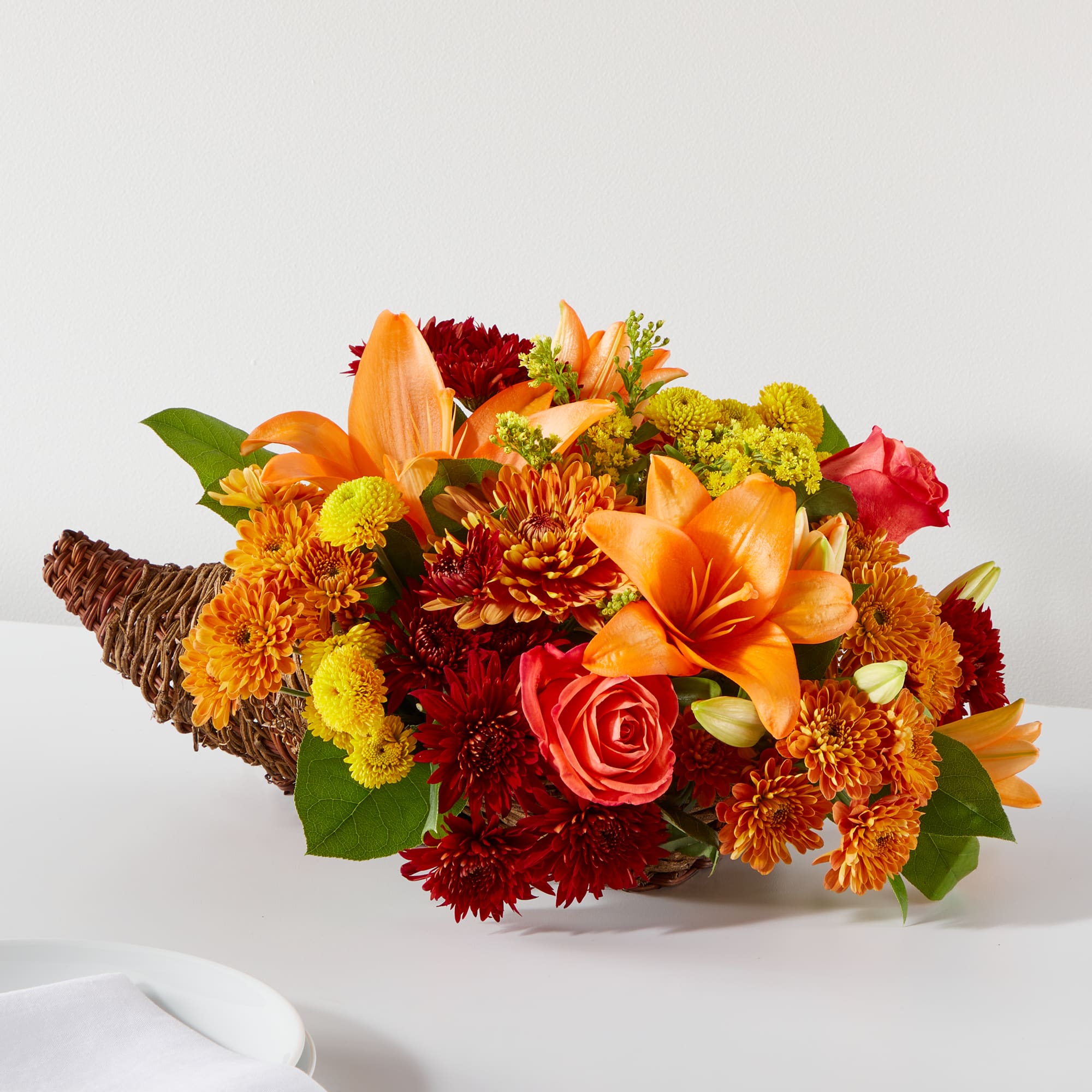 Embrace the spirit of Thanksgiving with a centerpiece that&#039;s bursting with bountiful