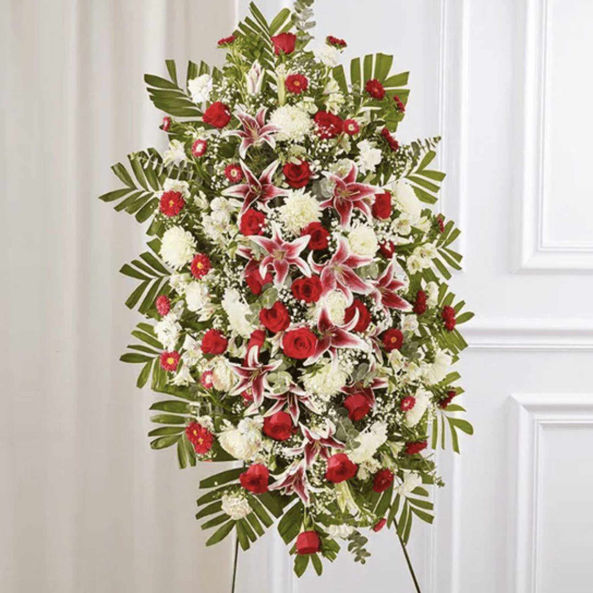 Celebrate a beautiful life with a truly heartfelt gesture. Our elegant standing