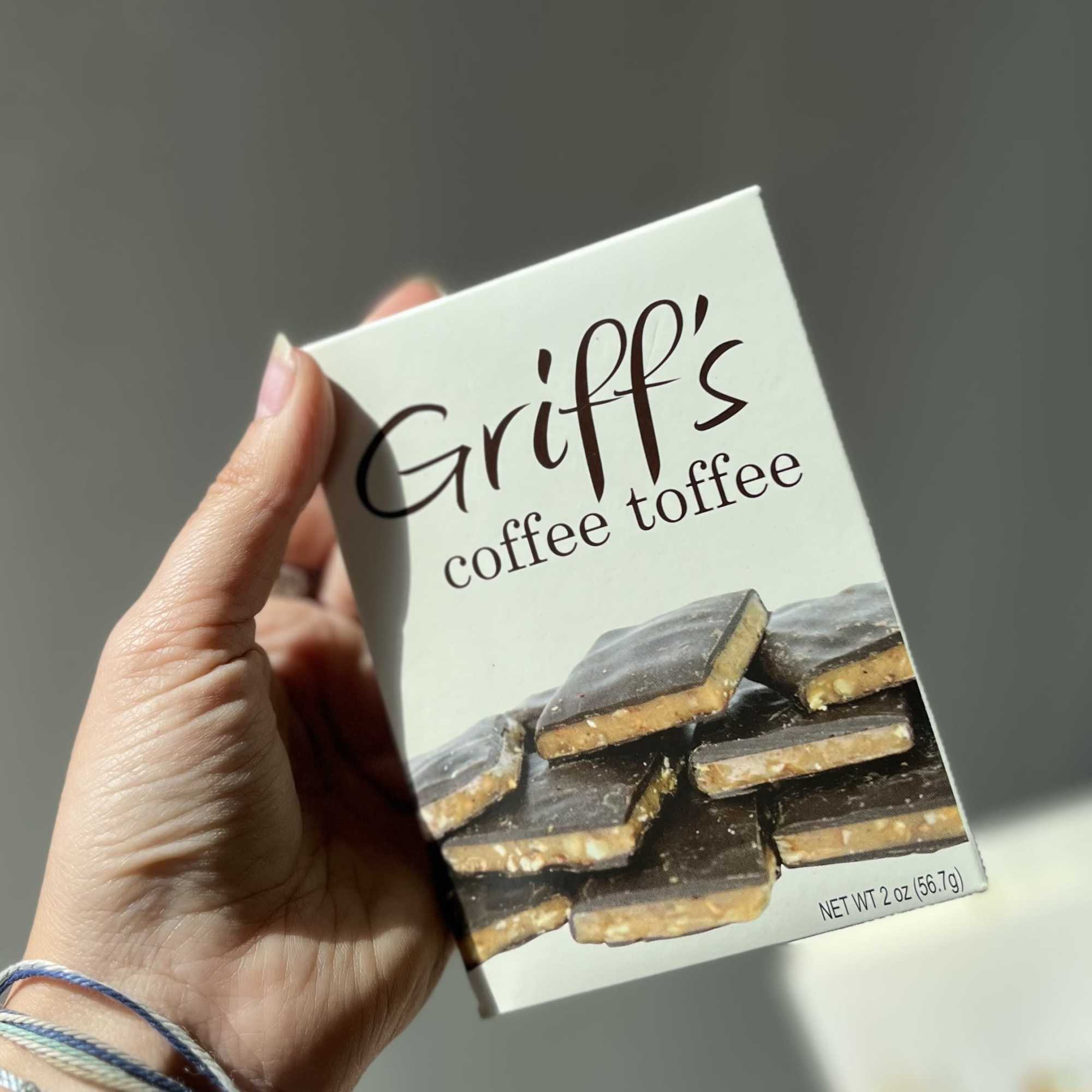 Celebrate the autumn season with this adorable gift baset. This basket includes