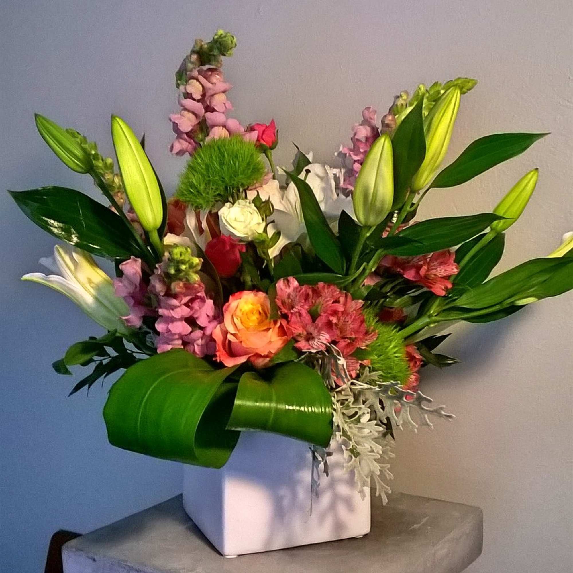 Capture the Warmth of a Sunset
Introducing &quot;Sunset Glow,&quot; a floral arrangement that