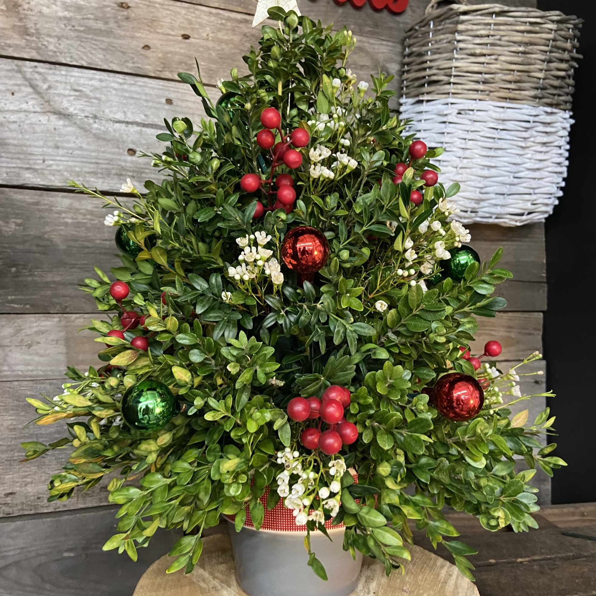 **Pre-order now! Available after November 19th.**
This custom creation from our floral team