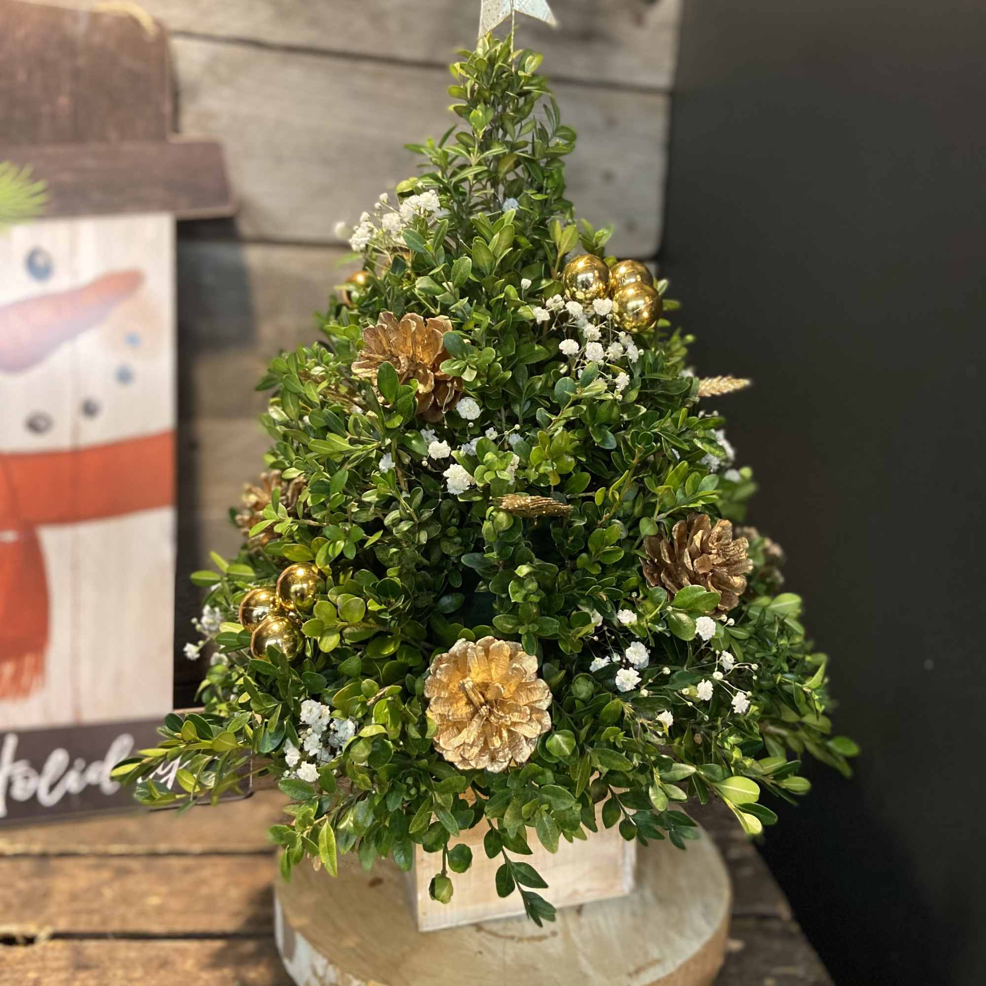 **Pre-order now! Available after November 19th.**
This custom creation from our floral team