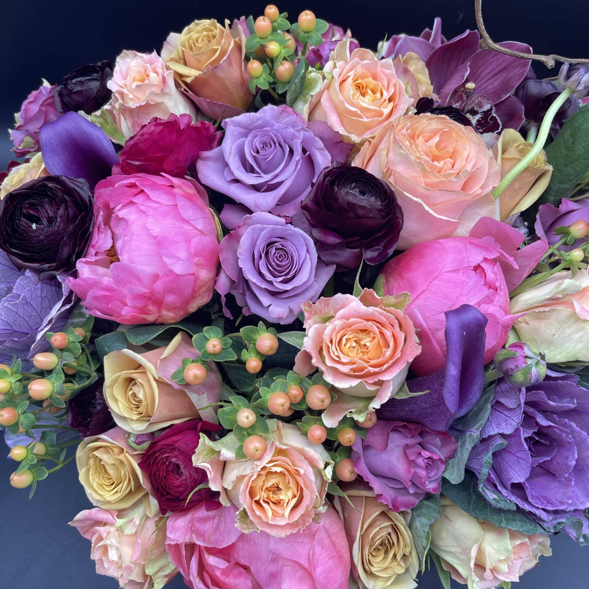 Garden style roses, scabiosa, ranunculus, proteas just to name a few. This