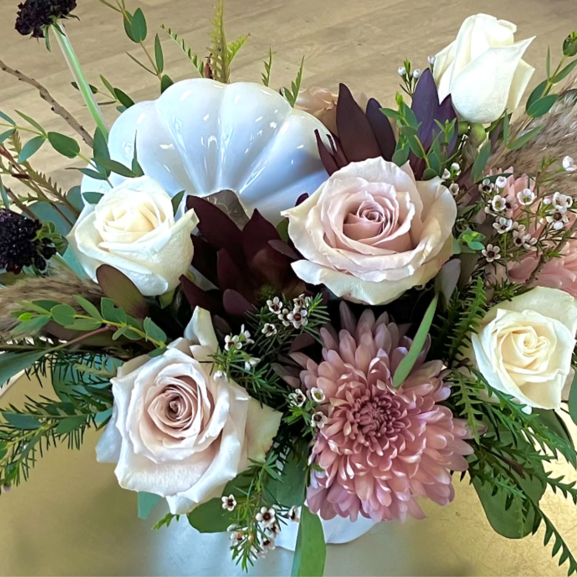 Step into the muted tones of fall with Ruth Messmer Florist&#039;s White